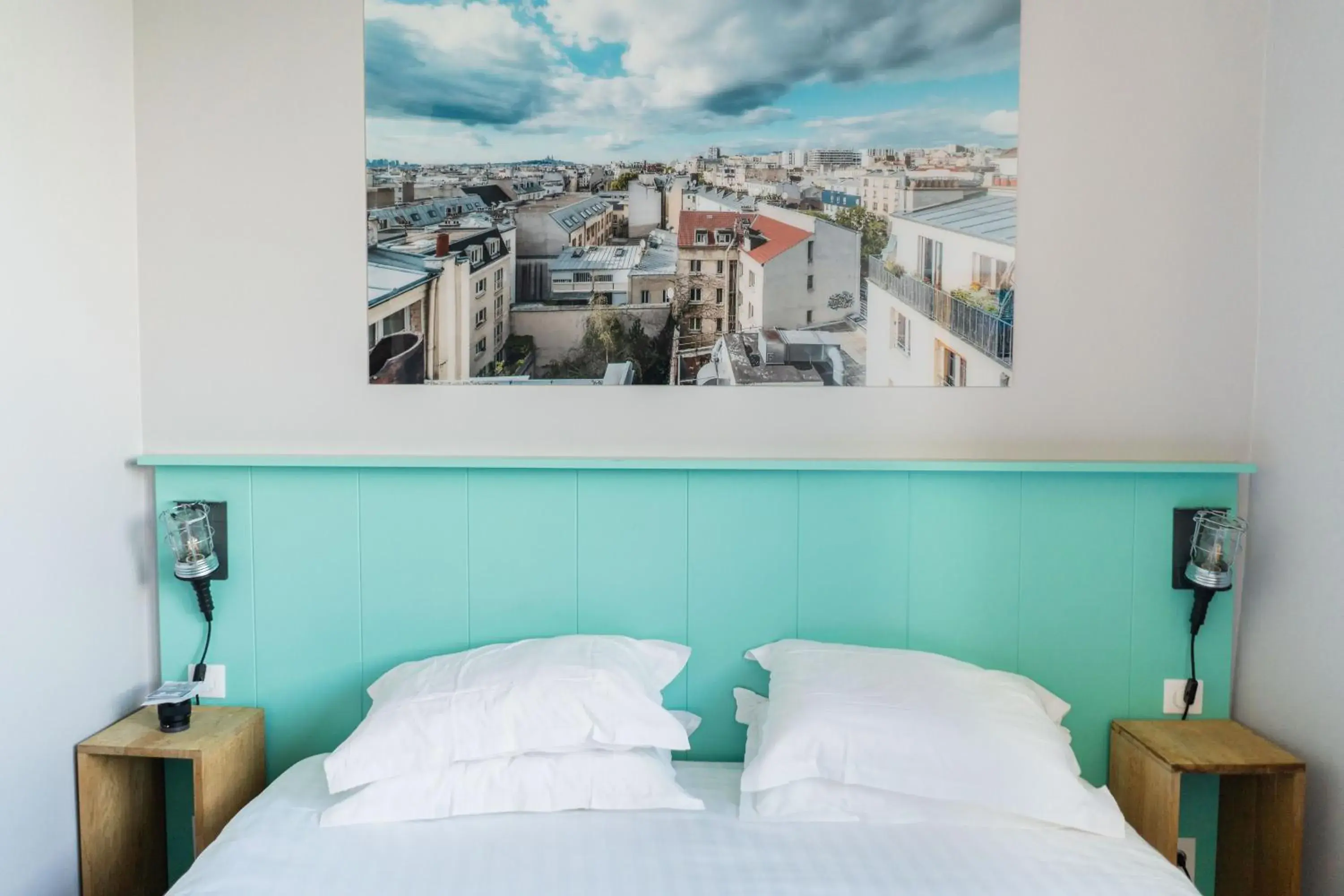 Double Room in The People Paris Belleville Double Room in The People Paris Belleville