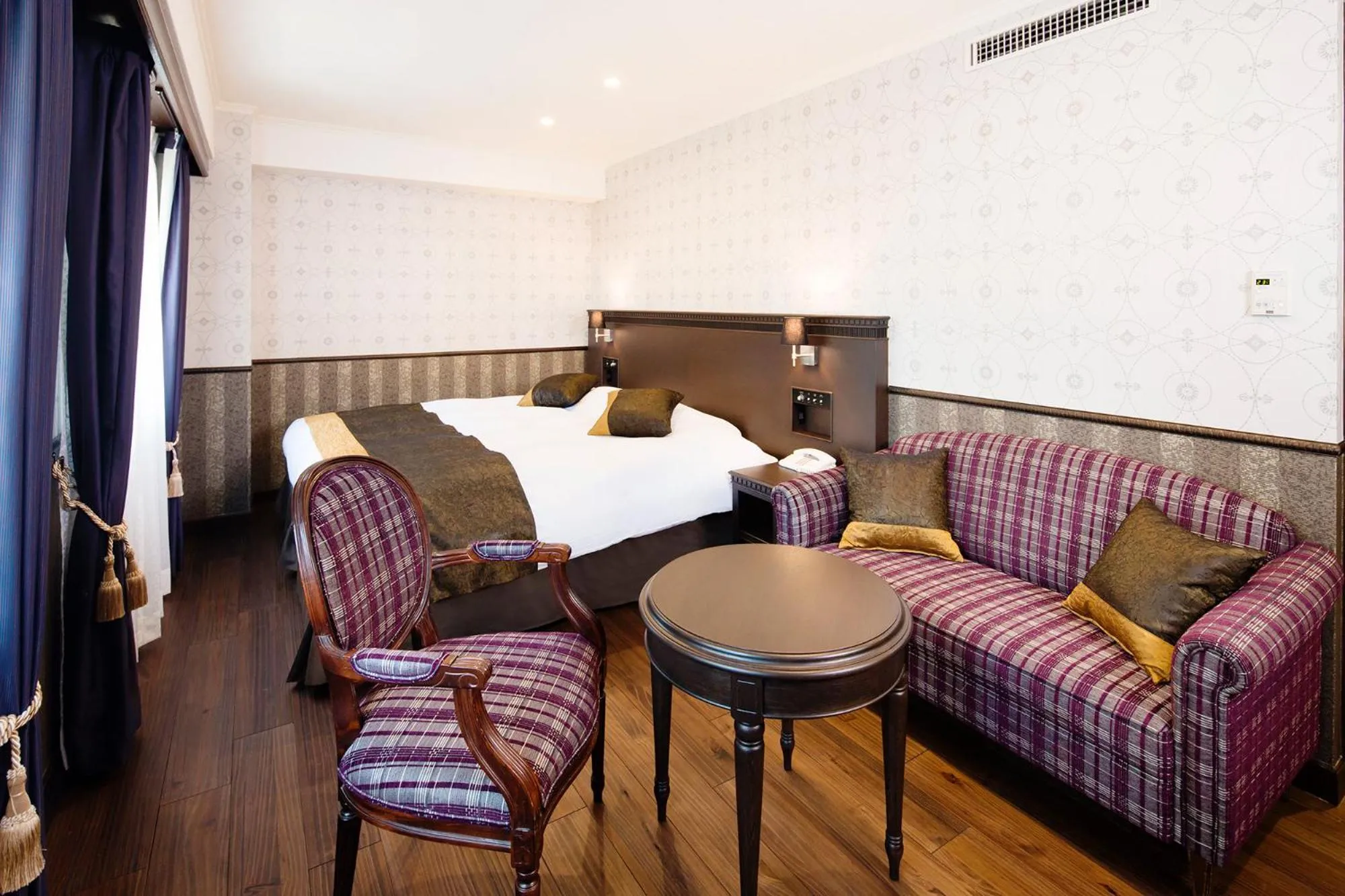 Photo of the whole room in Kobe Tor Road Hotel Sanraku