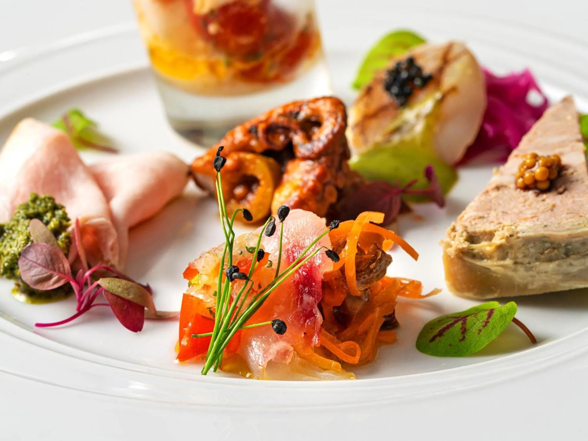 Restaurant/places to eat in Kobe Tor Road Hotel Sanraku