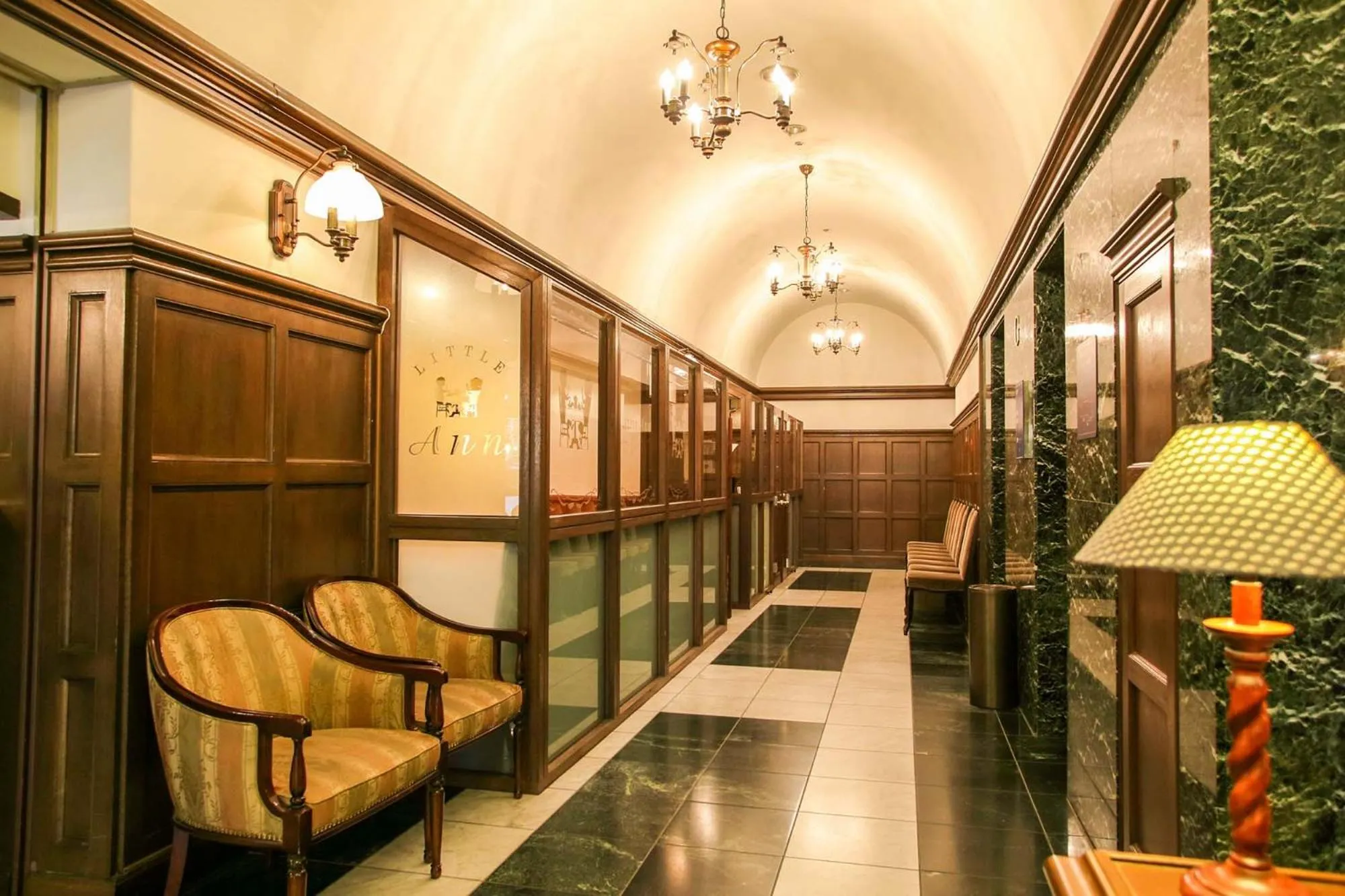 Lobby or reception in Kobe Tor Road Hotel Sanraku