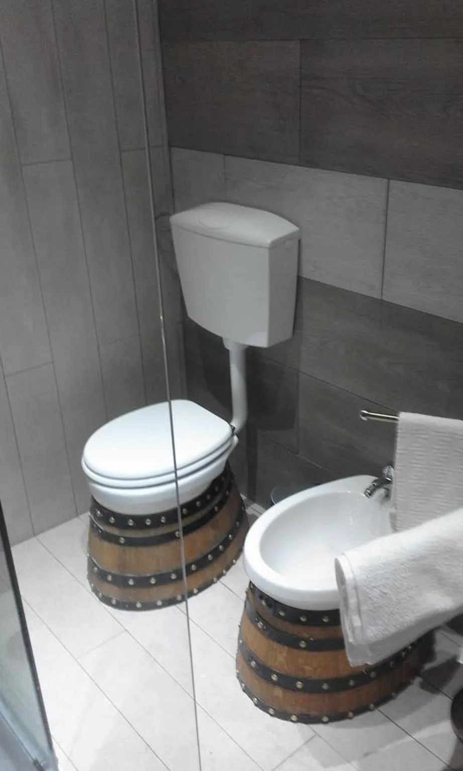 Toilet in Modica Garden Resort
