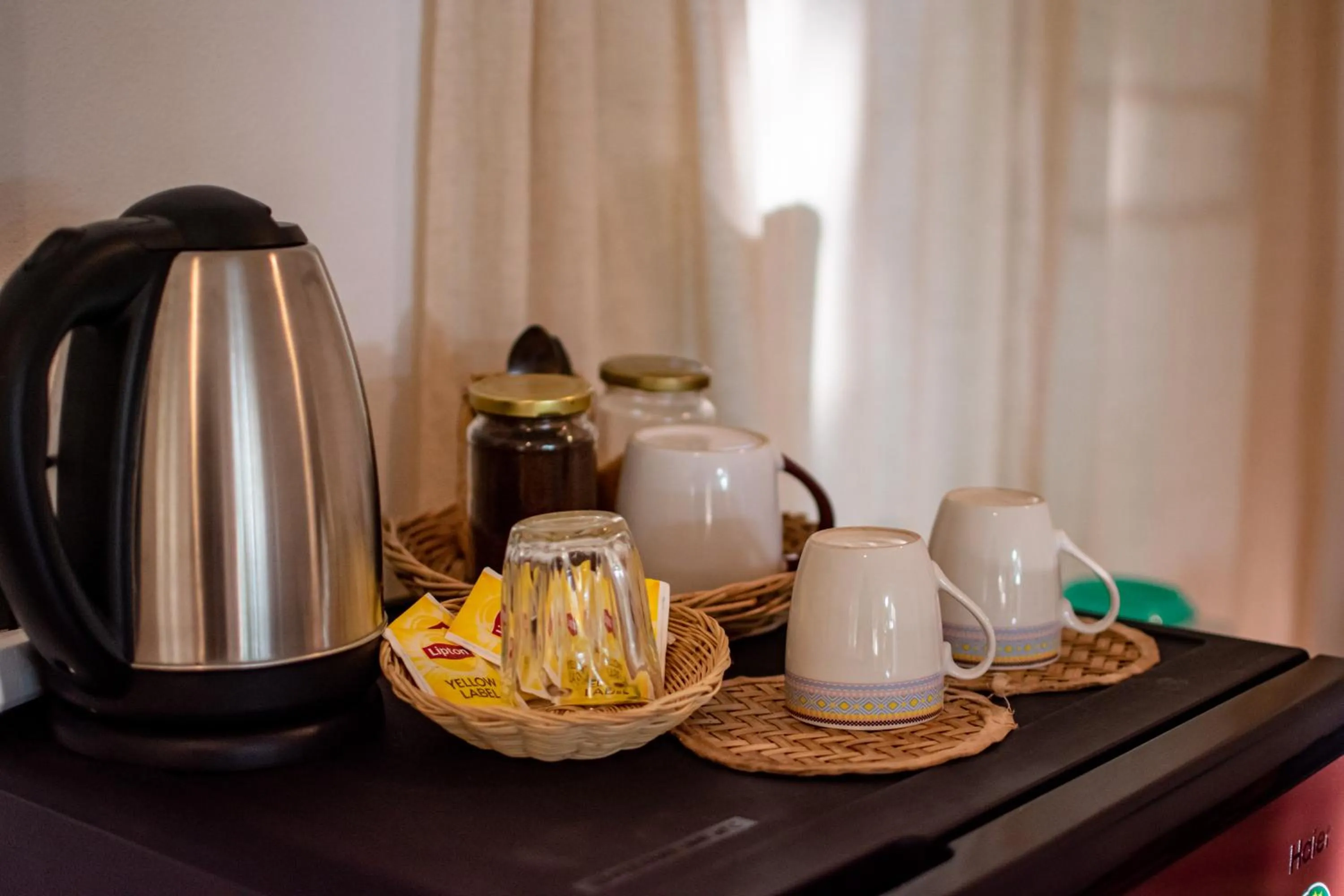 Coffee/tea facilities in Colorful Hut