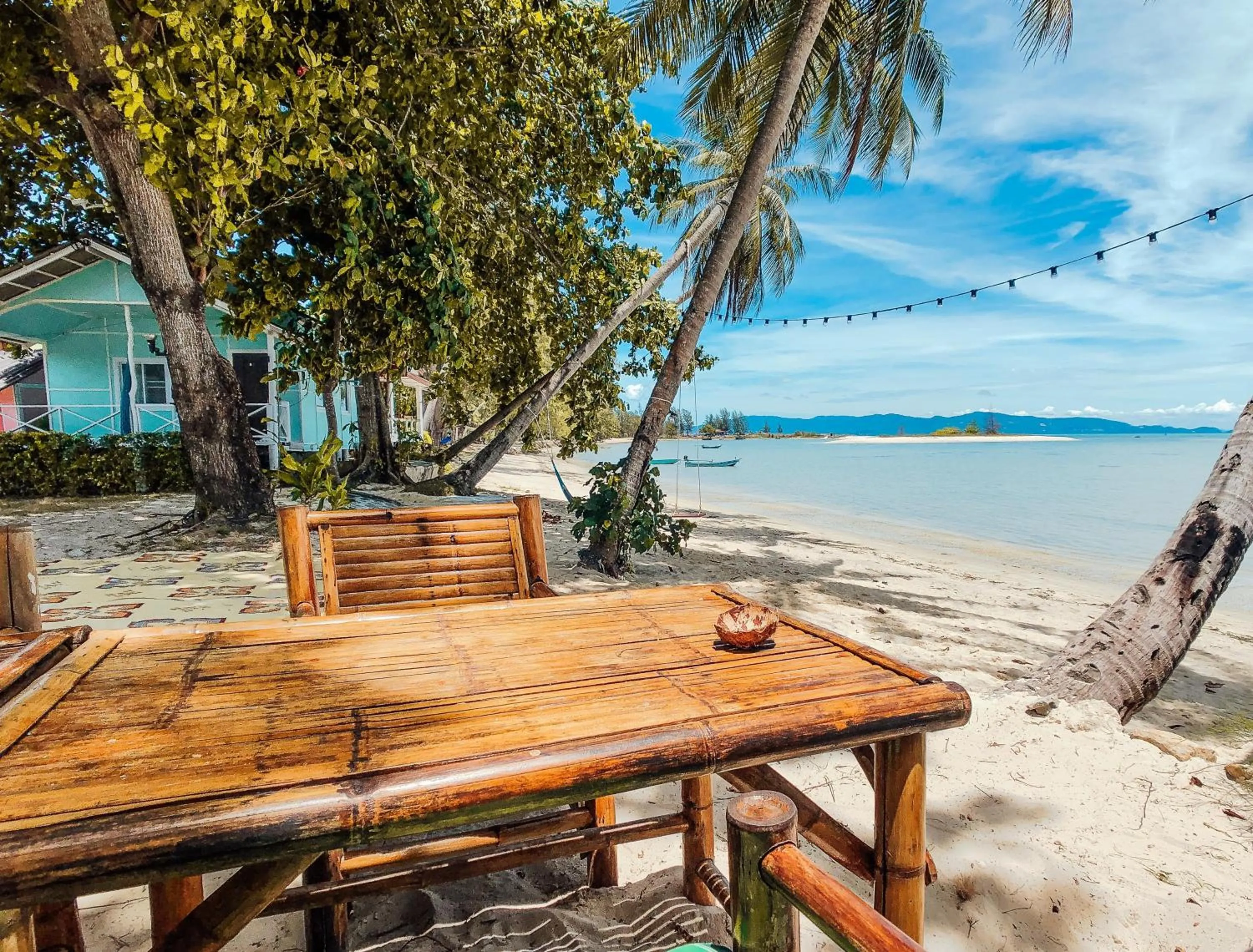 Communal lounge/ TV room in Colorful Hut