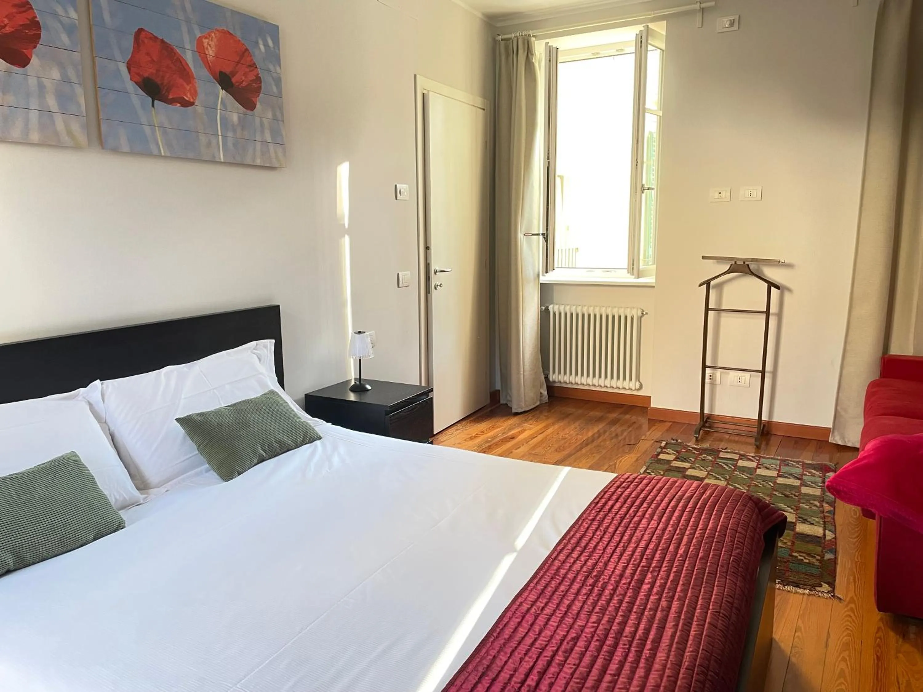 Bed in Casa Lari Stresa