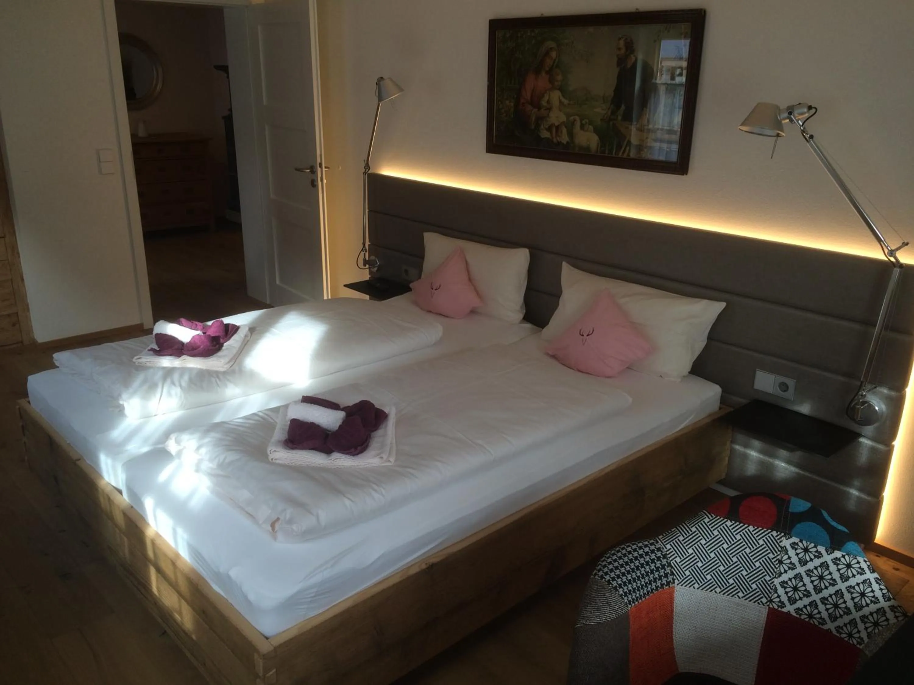 Bedroom, Bed in Zum Hirschen - hotel & gasthaus beim stöckeler