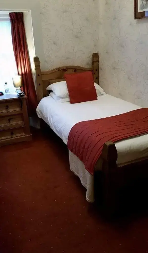 Superior Single Room - single occupancy in The Royal Hotel Tain Superior Single Room - single occupancy in The Royal Hotel Tain