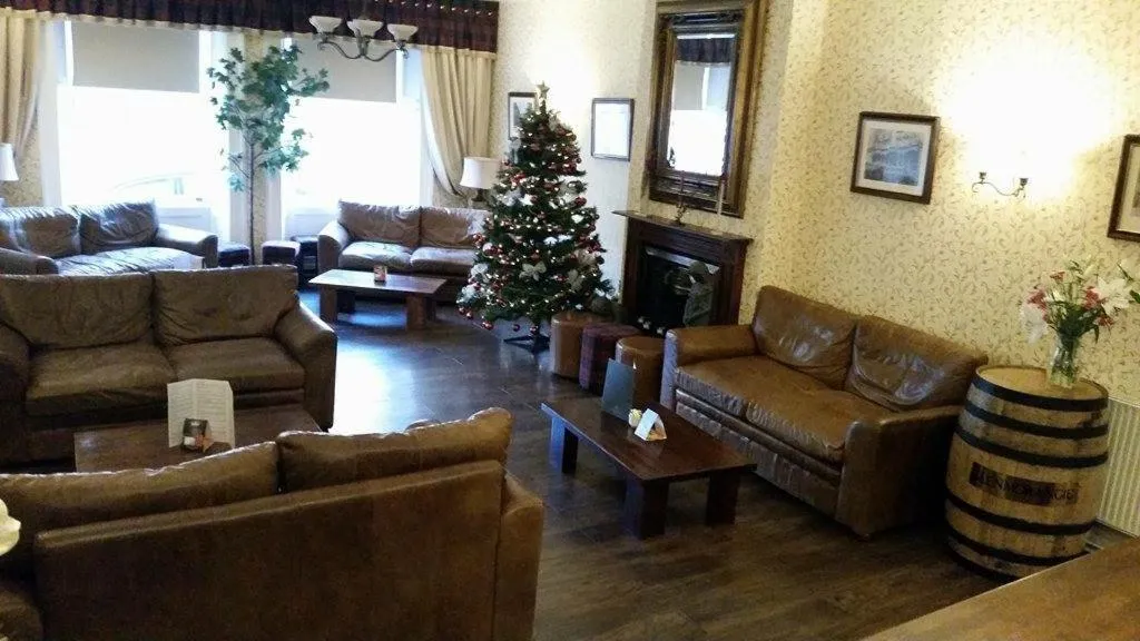 Lounge or bar in The Royal Hotel Tain