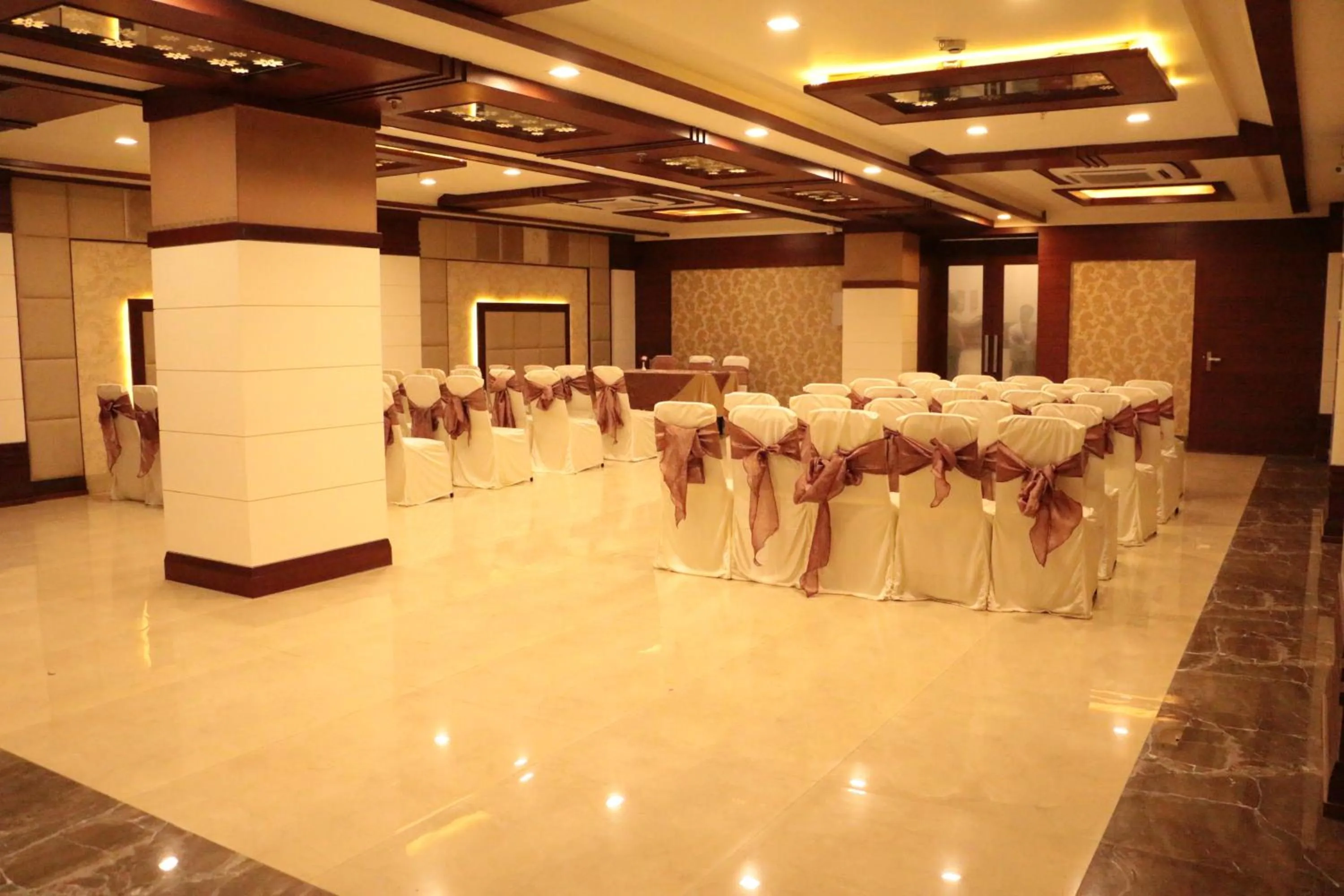 Banquet/Function facilities in The Land Mark