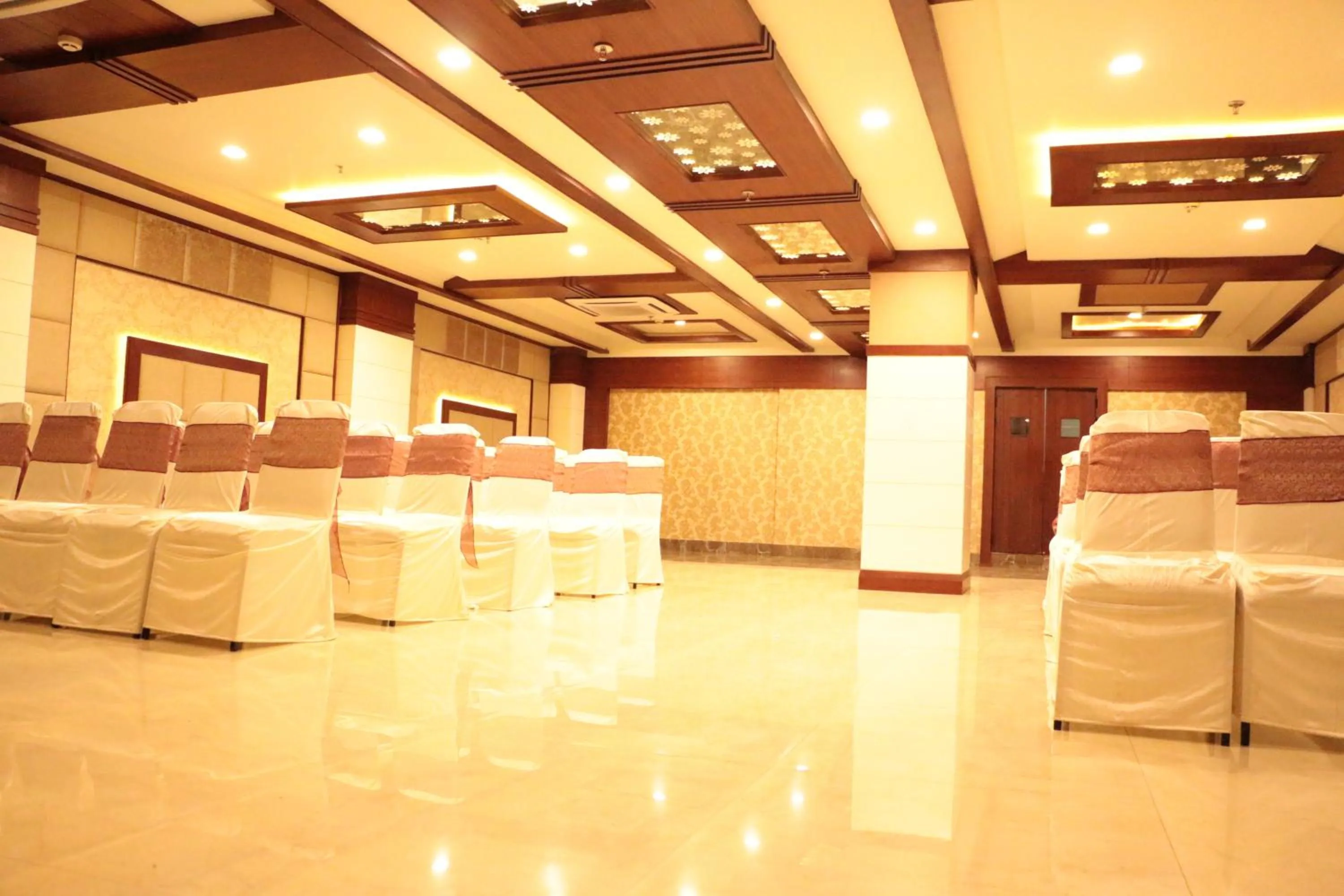 Banquet/Function facilities in The Land Mark