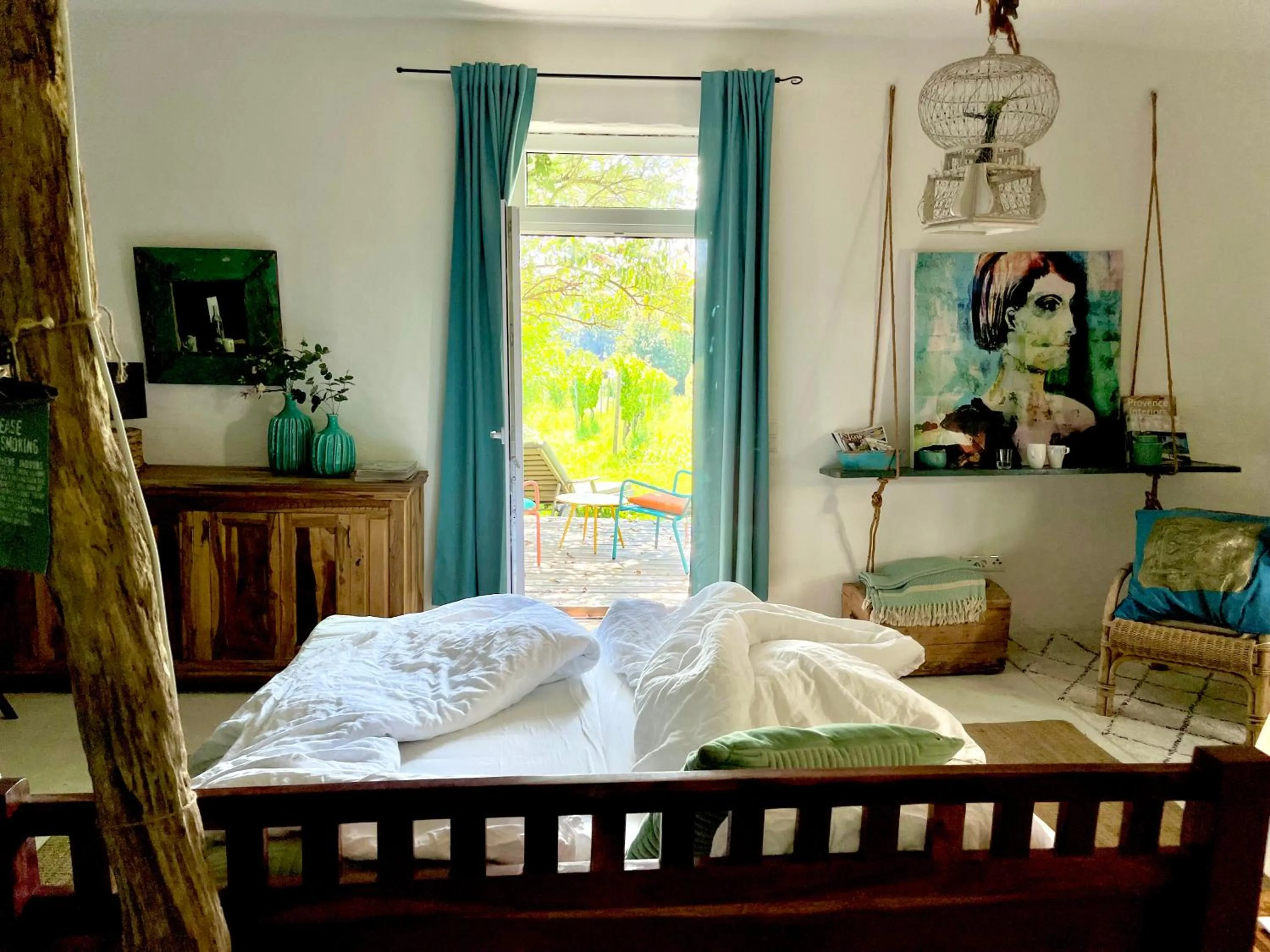 Property building, Bed in Liegen;schaft Guesthouse