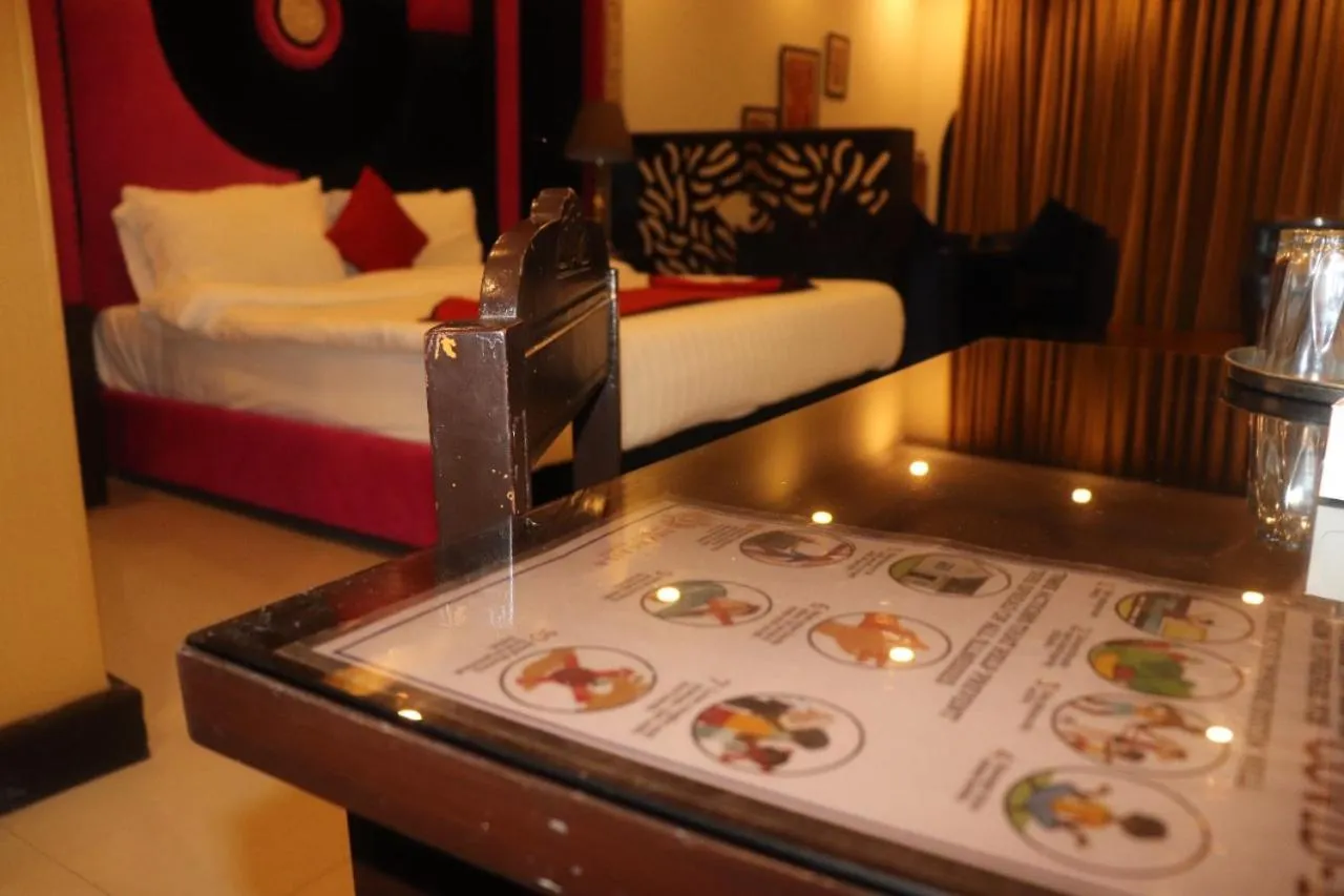 Bed in Shangrila Hotels and Resort