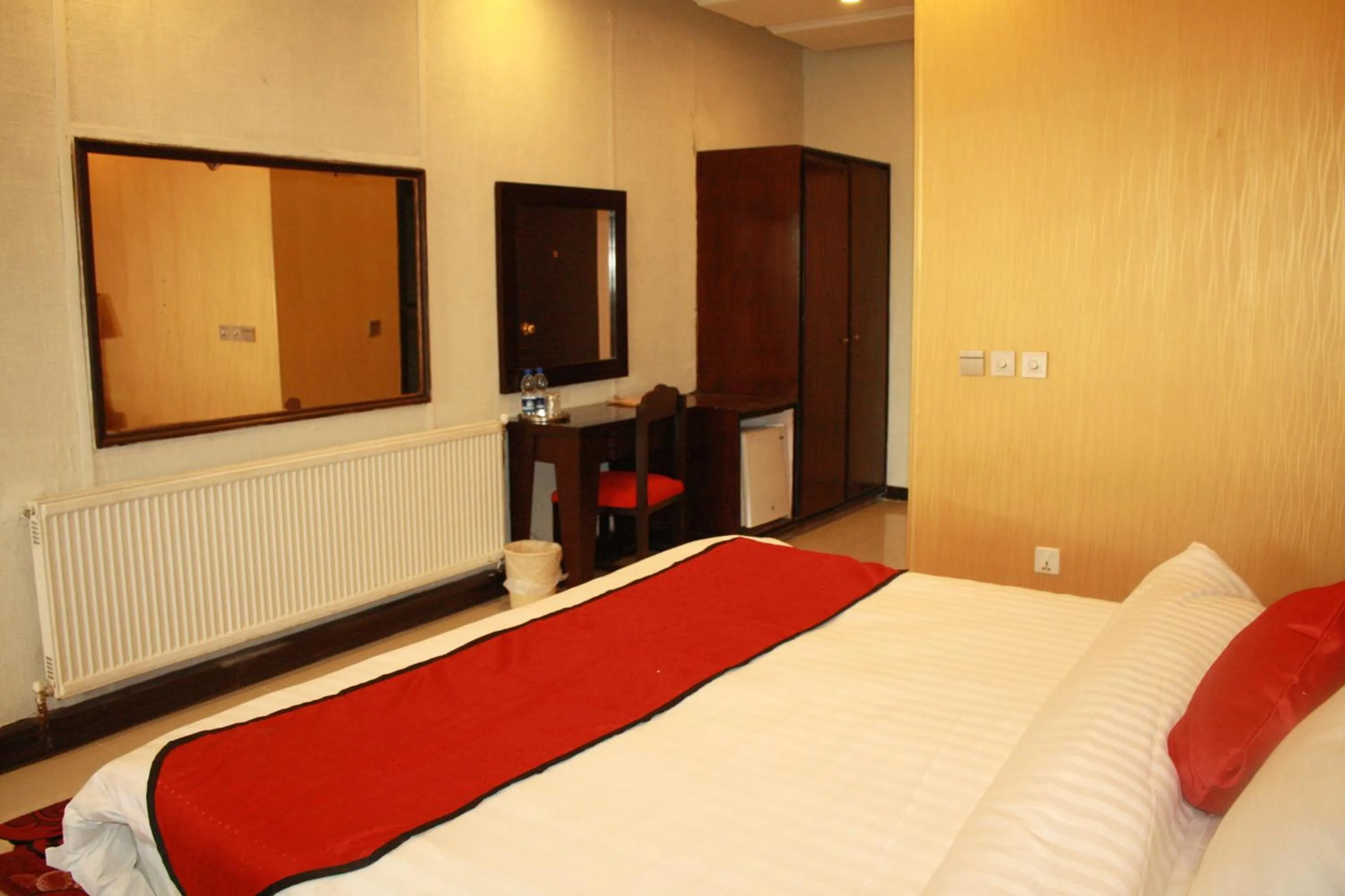 Bed in Shangrila Hotels and Resort