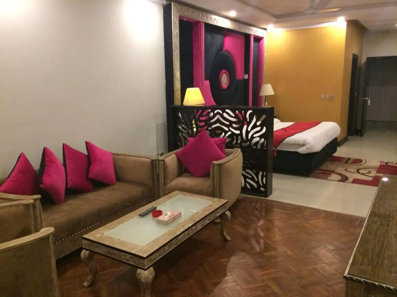 Bed in Shangrila Hotels and Resort