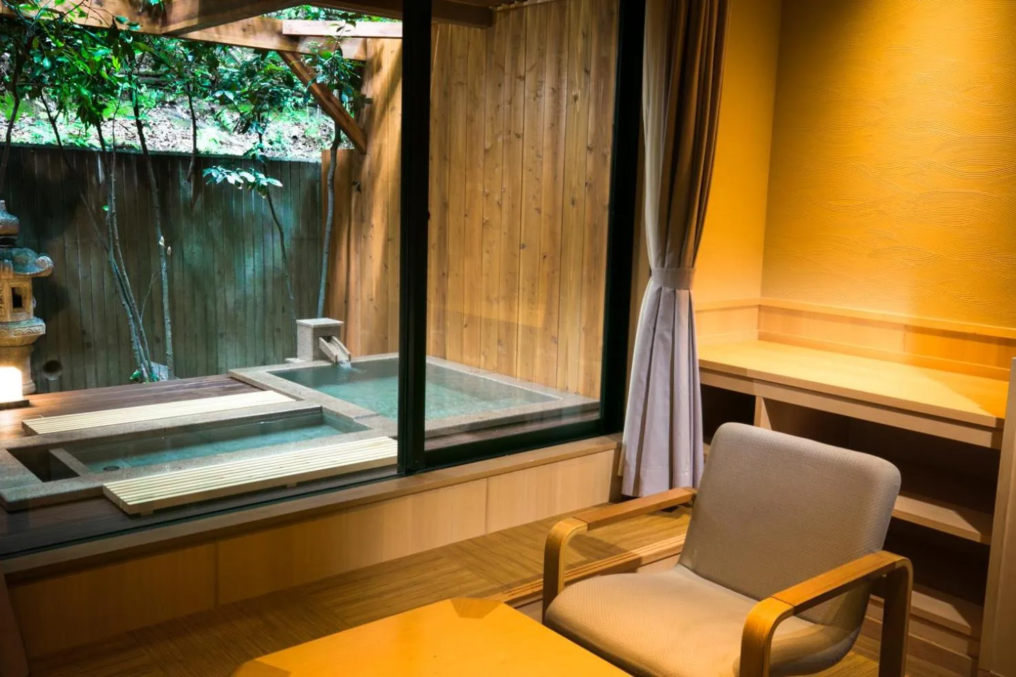 Photo of the whole room in Kagiya