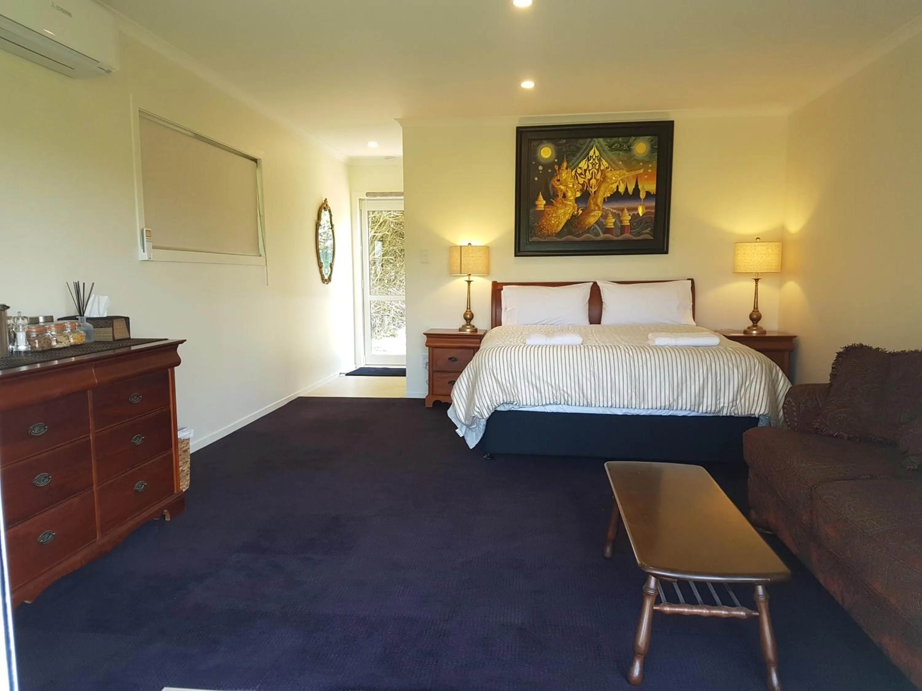 Bed in Homestead B&B Cambridge