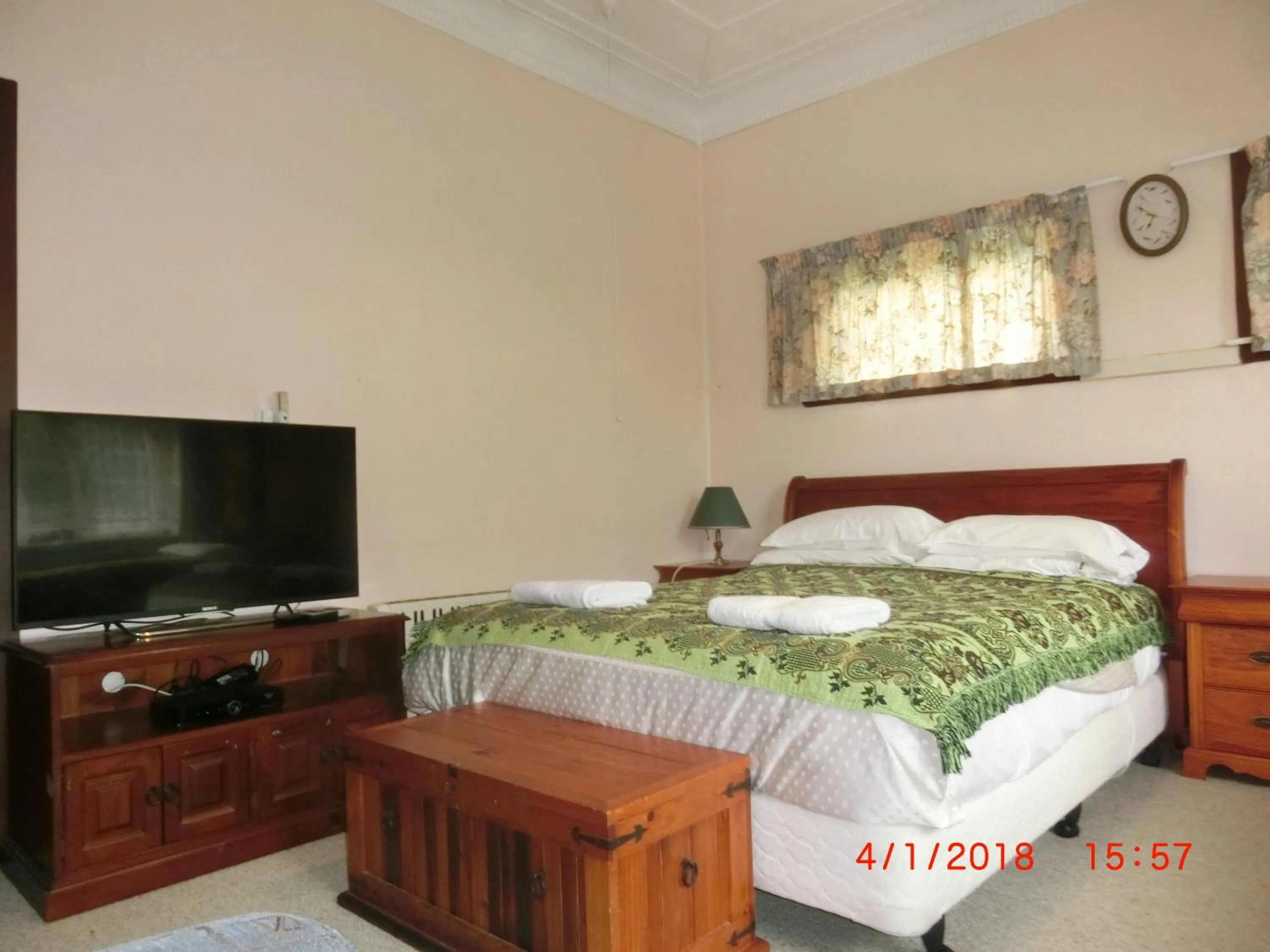 Bed in Homestead B&B Cambridge