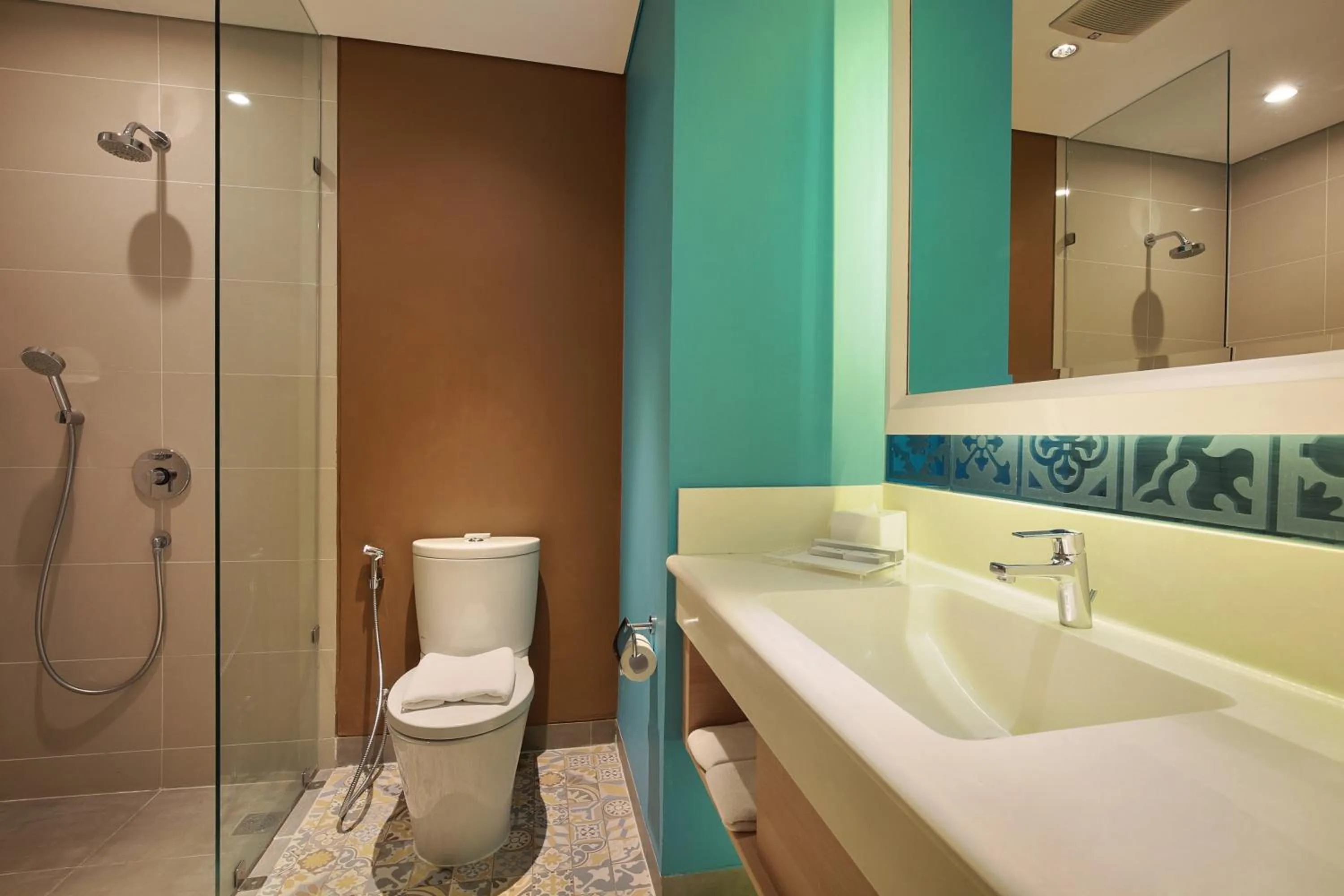 Shower in Swiss-Belinn Saripetojo Solo