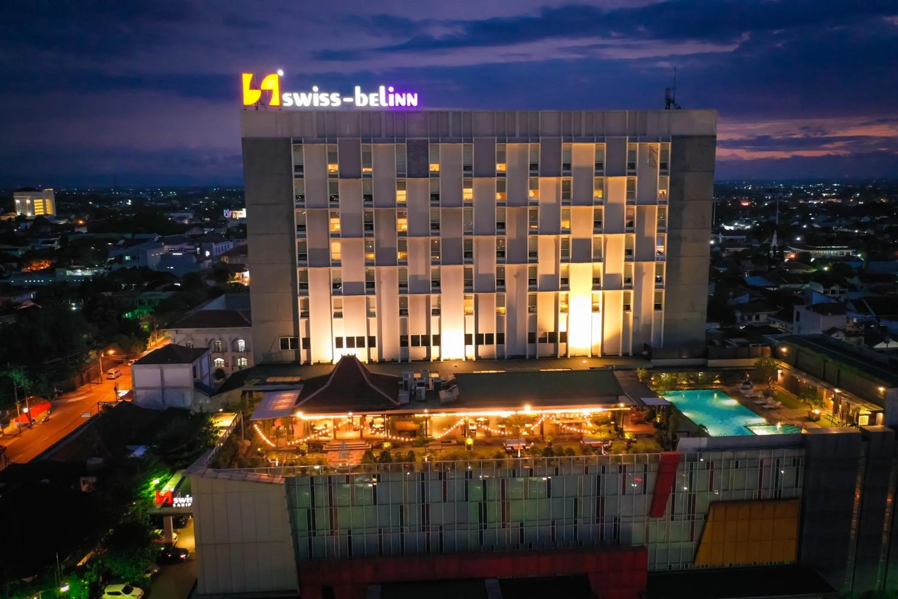 Property building in Swiss-Belinn Saripetojo Solo