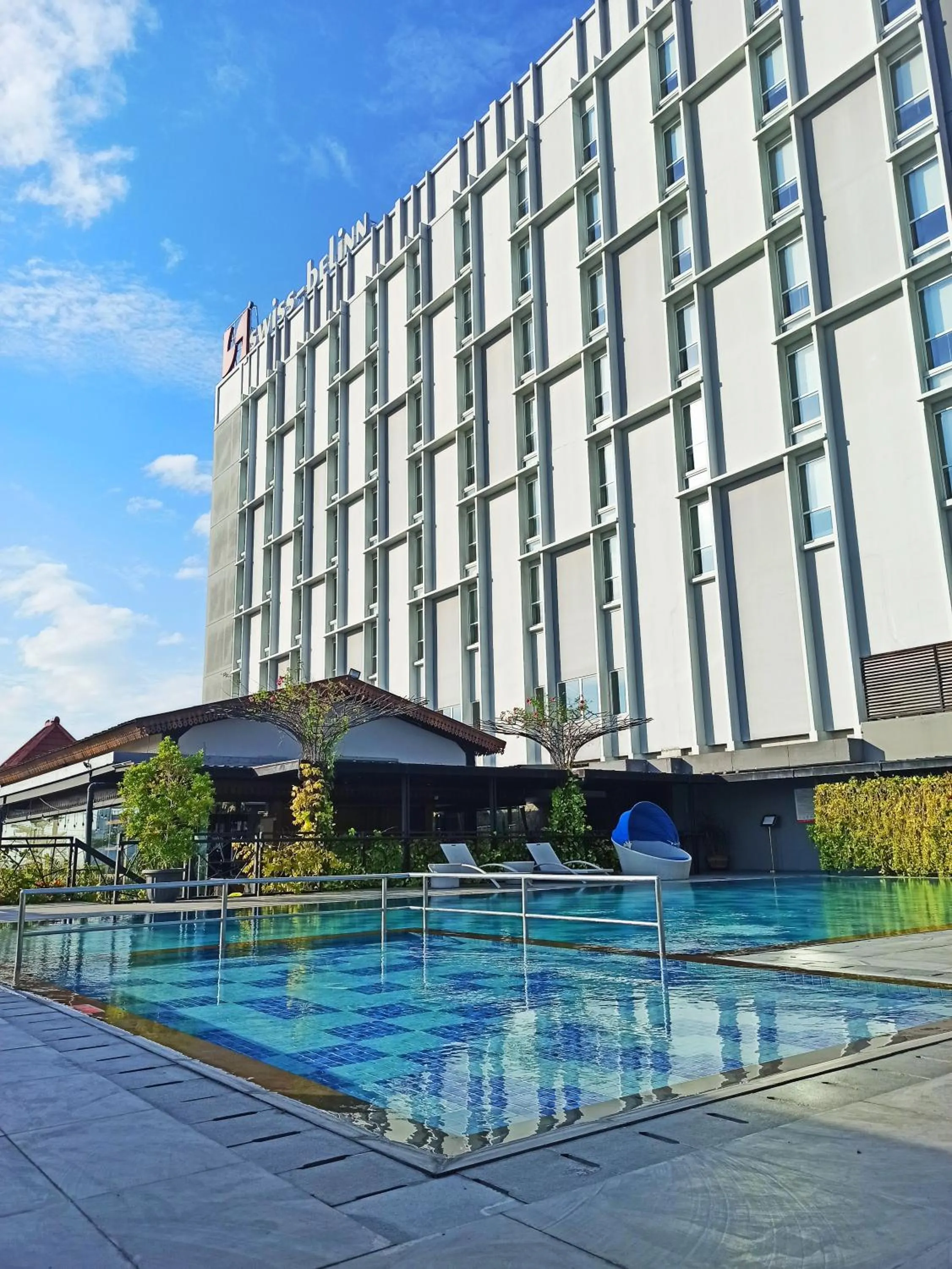 Property building in Swiss-Belinn Saripetojo Solo