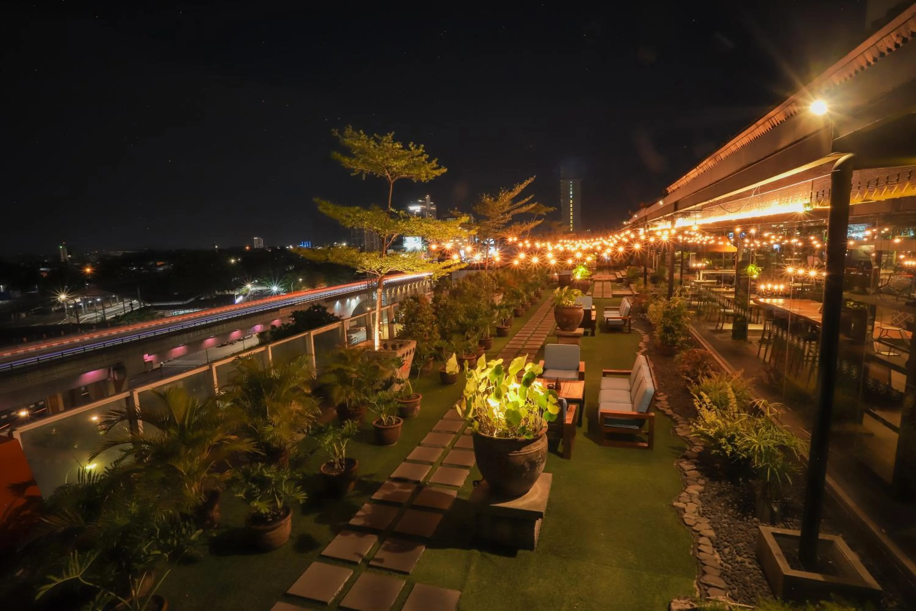 Night in Swiss-Belinn Saripetojo Solo