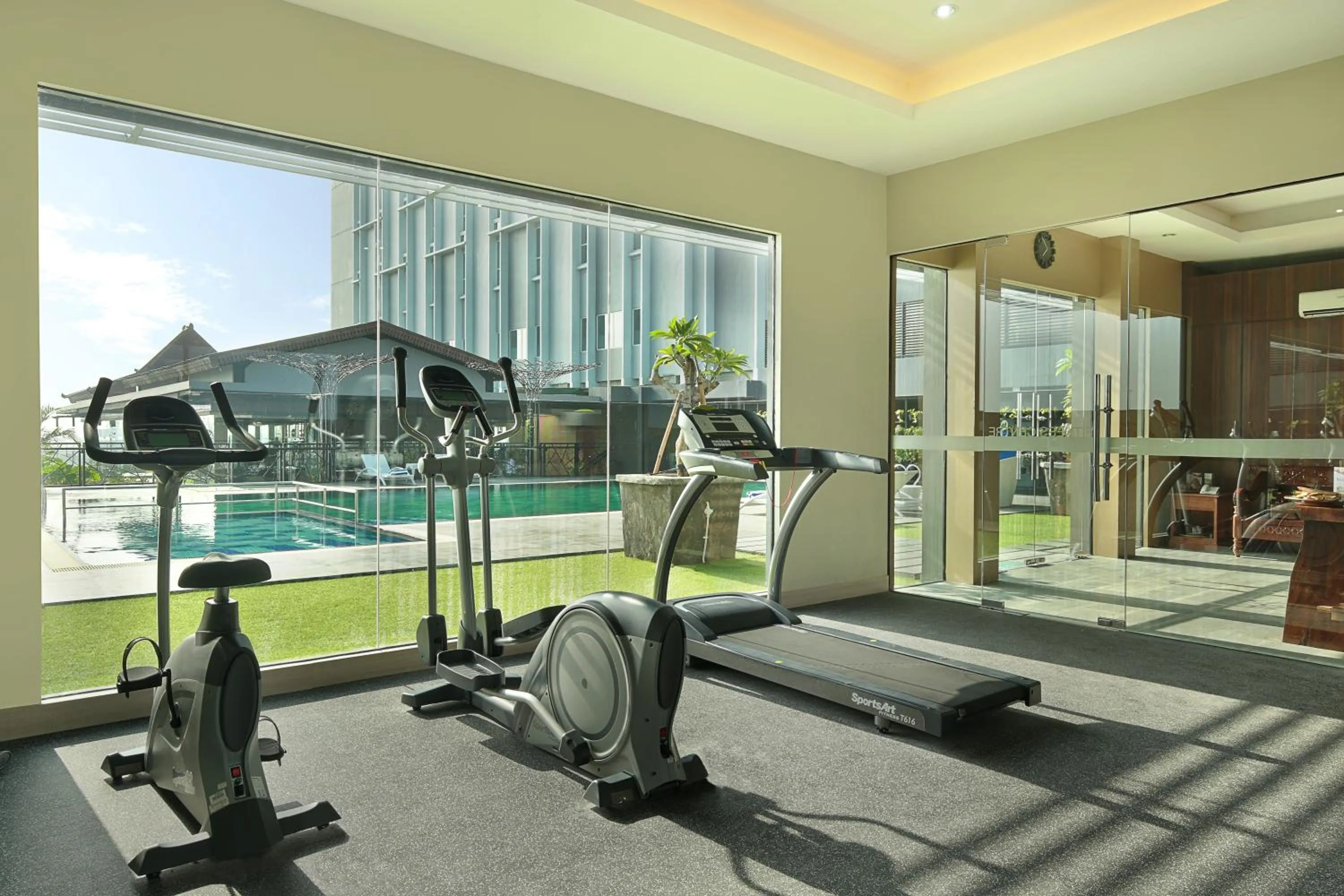 Fitness centre/facilities in Swiss-Belinn Saripetojo Solo