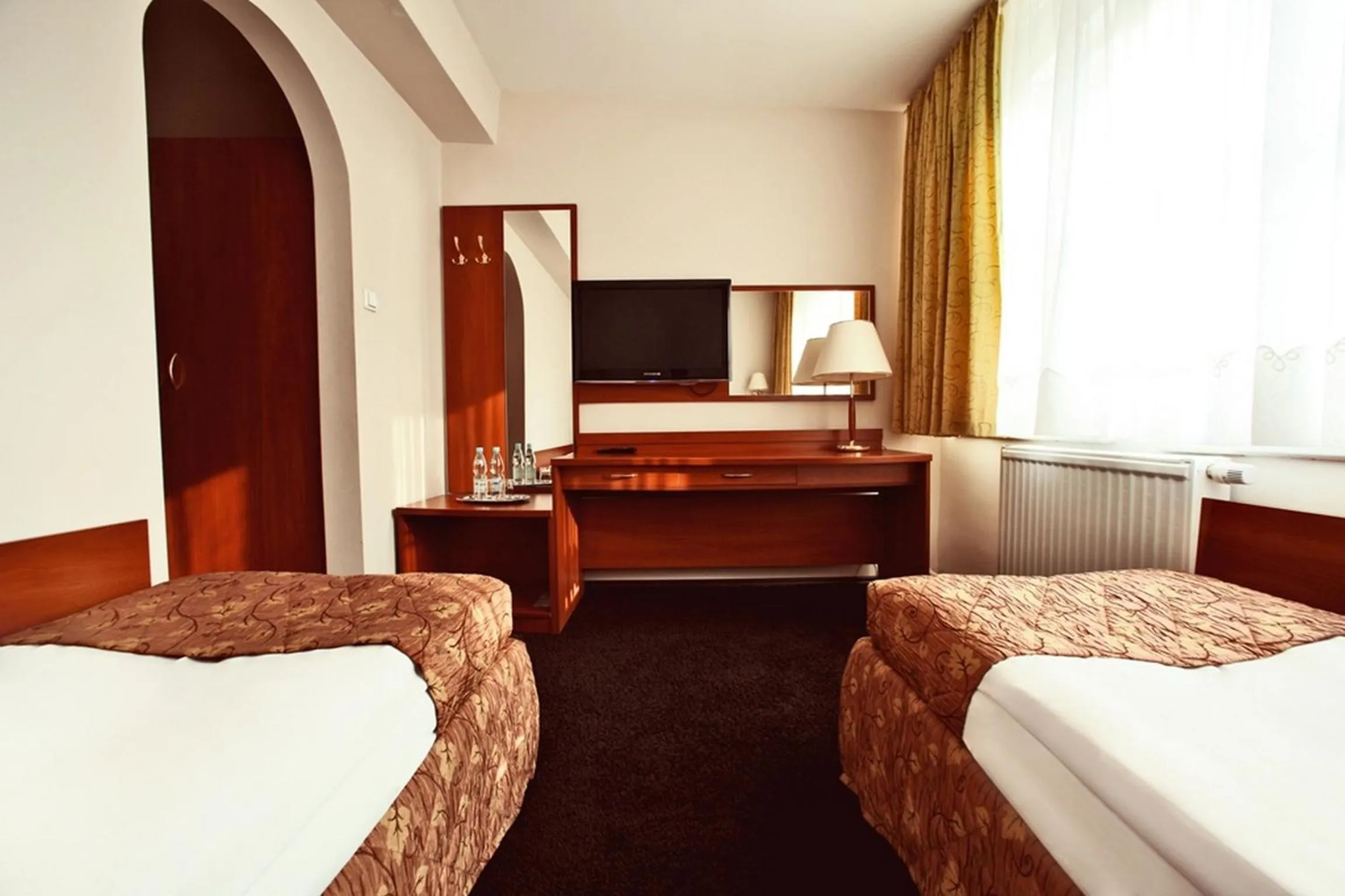 Photo of the whole room, Bed in Hotel Park
