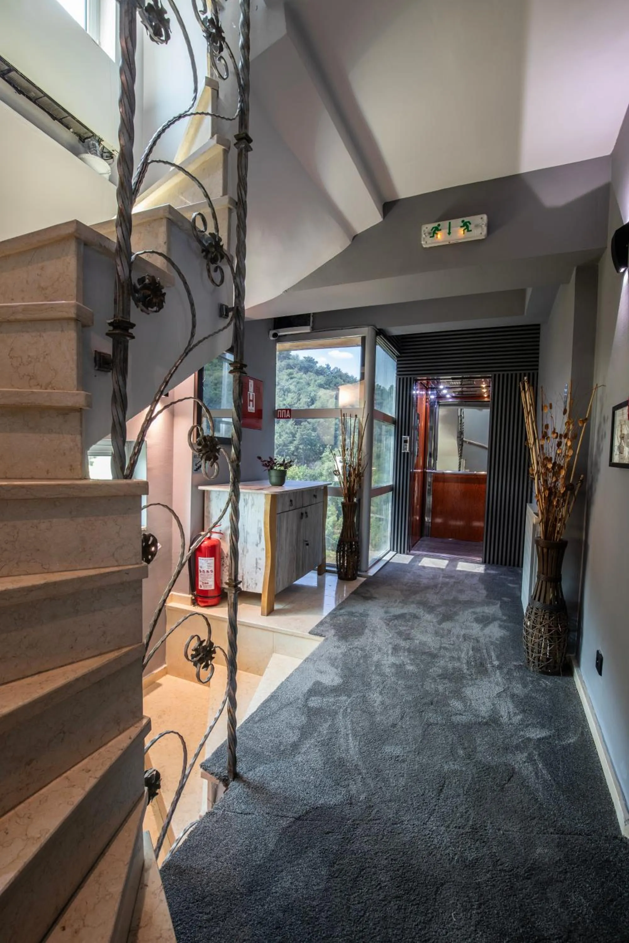 elevator in View Inn Boutique Hotel