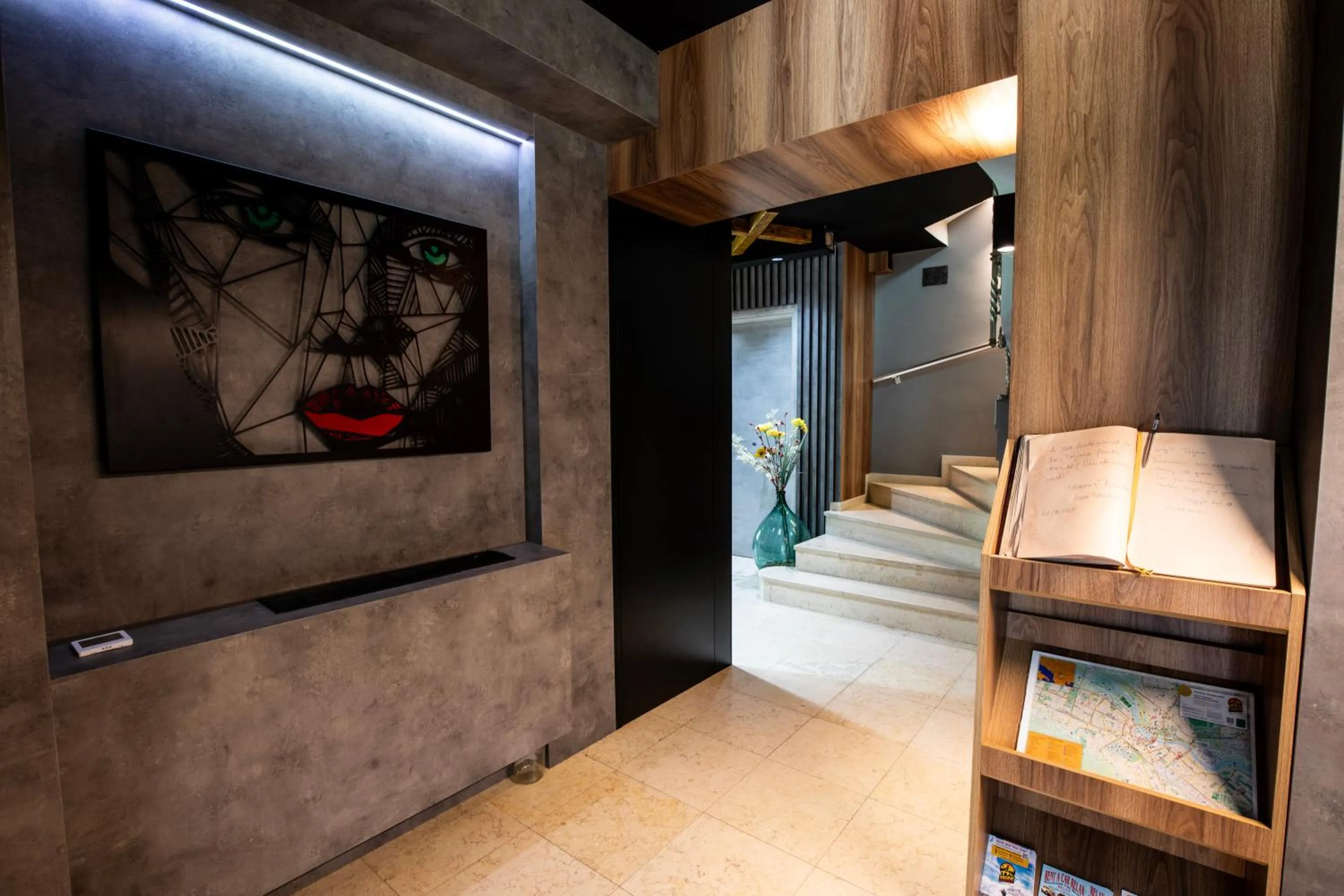 Lobby or reception, Bed in View Inn Boutique Hotel