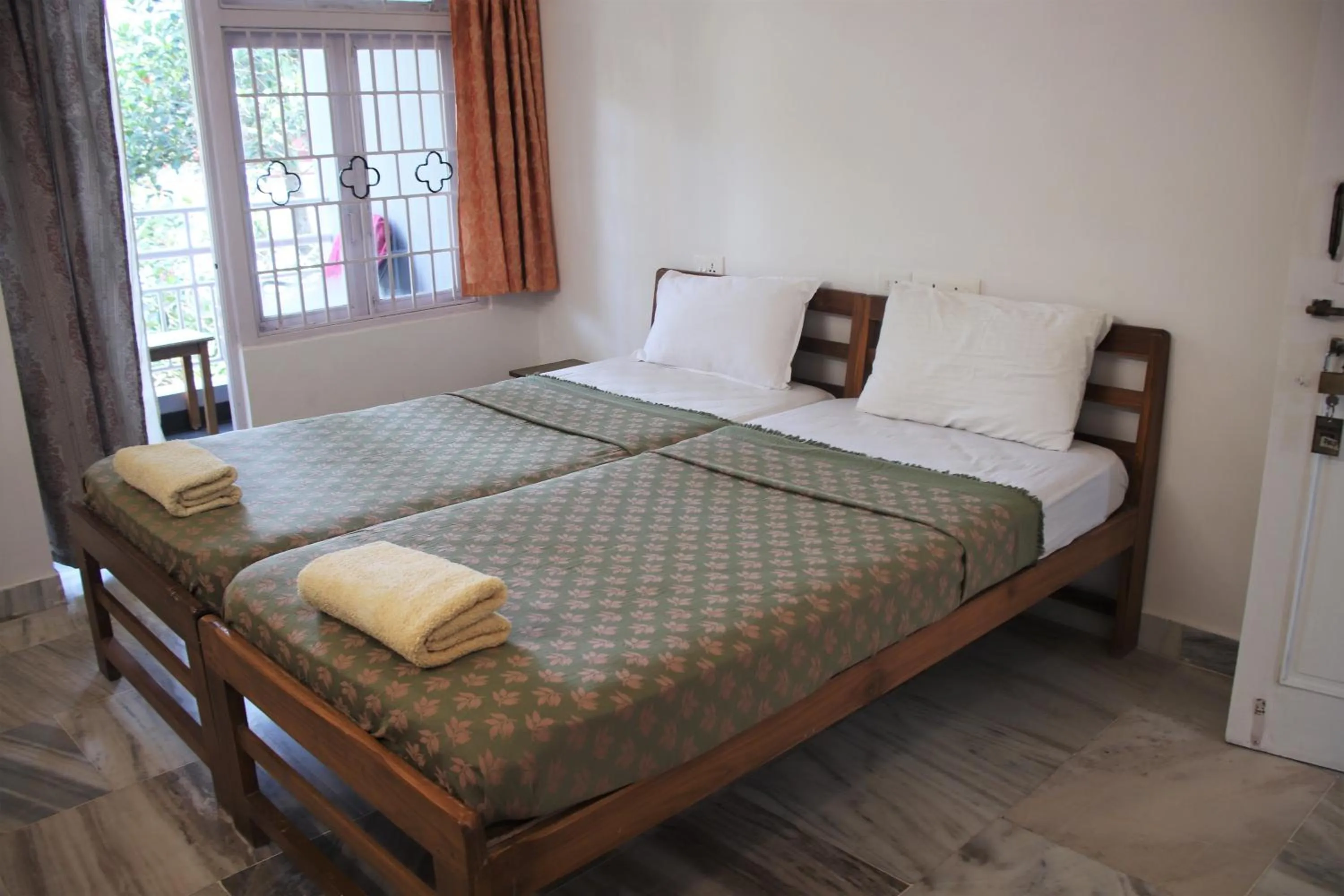 Bed in Peravel Beach Holiday Home