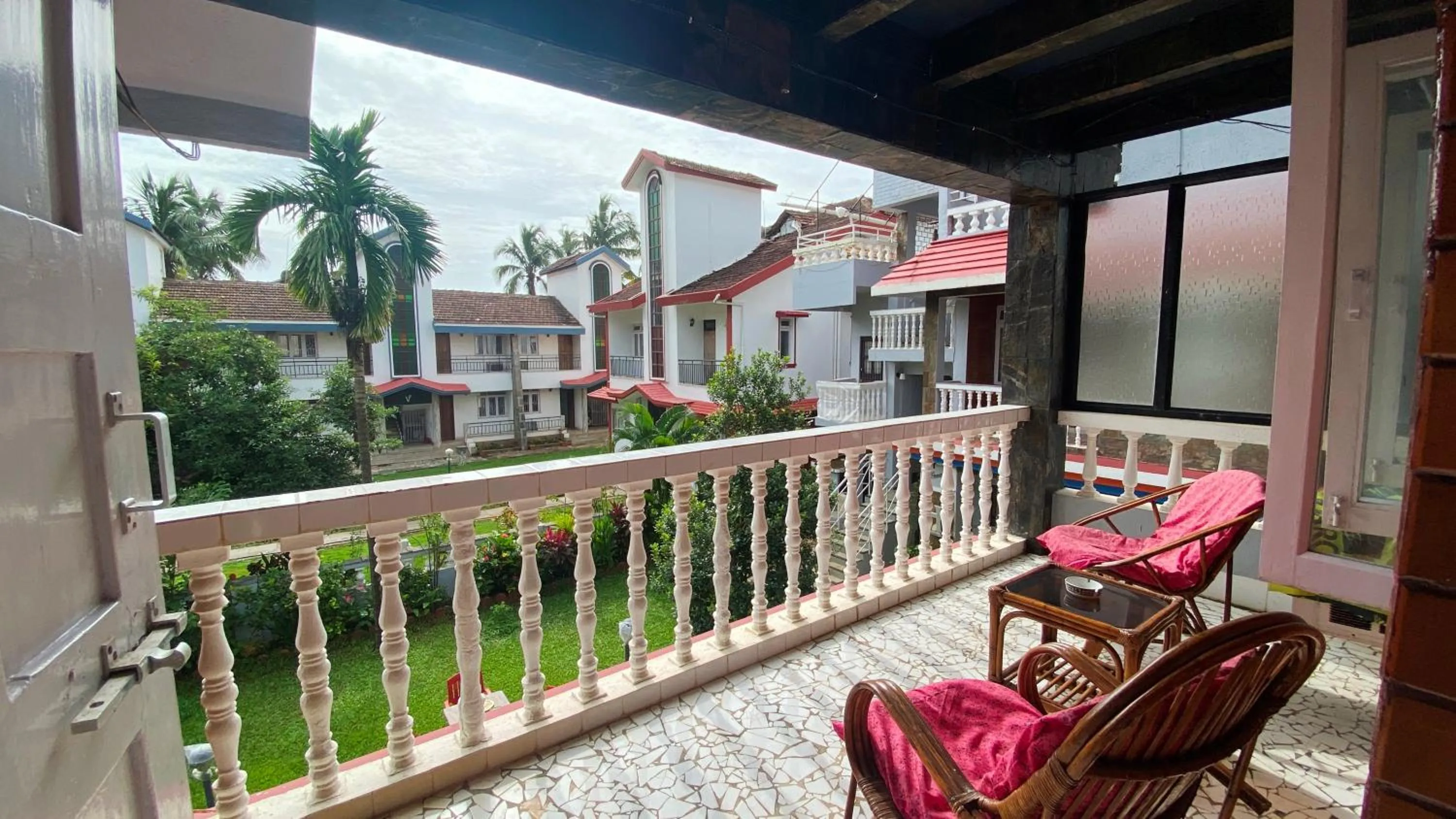Balcony/Terrace in Peravel Beach Holiday Home
