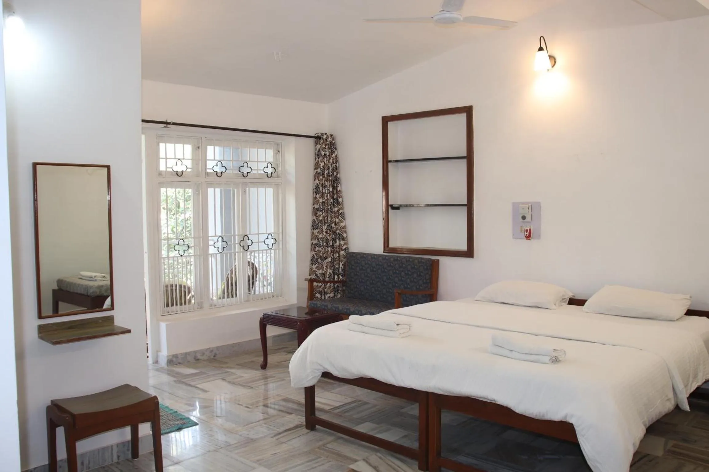 Photo of the whole room, Bed in Peravel Beach Holiday Home