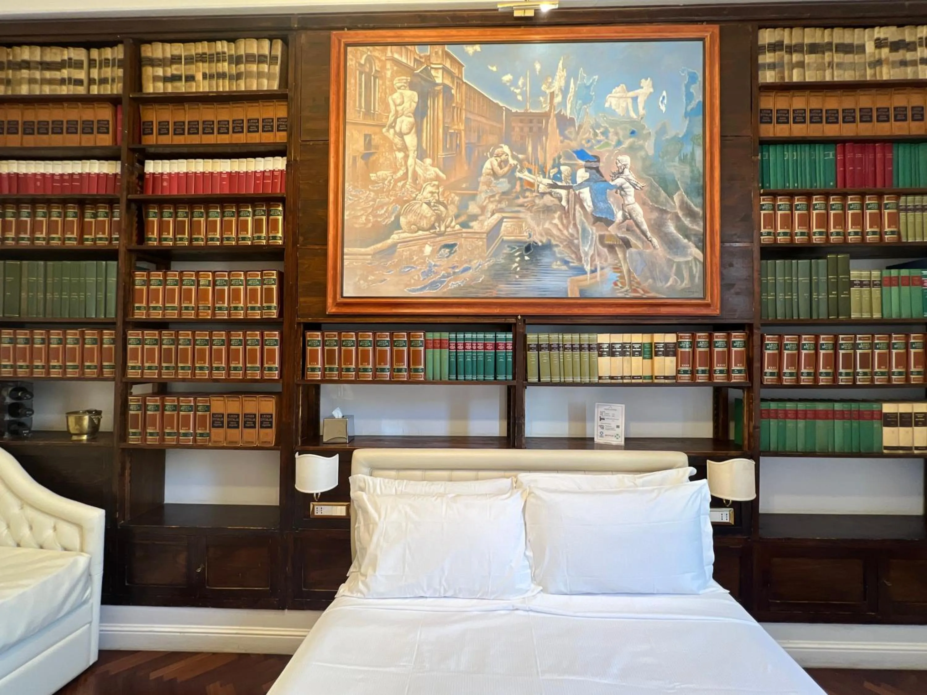 Bedroom, Bed in Navona Central Suites