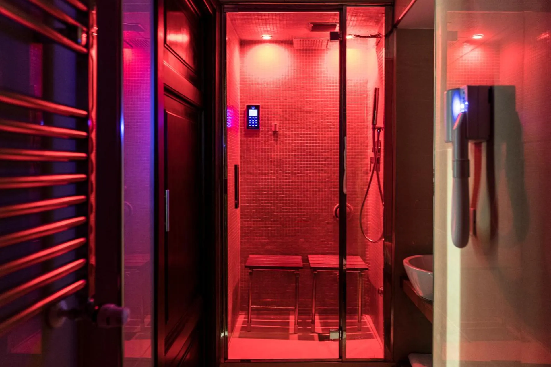 Sauna in Navona Central Suites