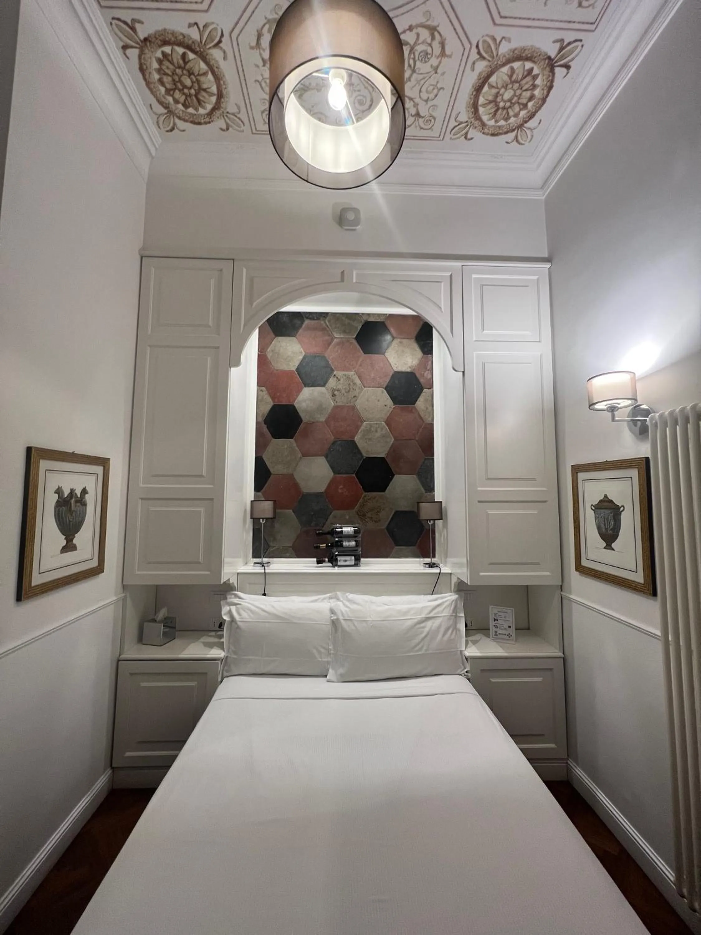 Bedroom, Bed in Navona Central Suites