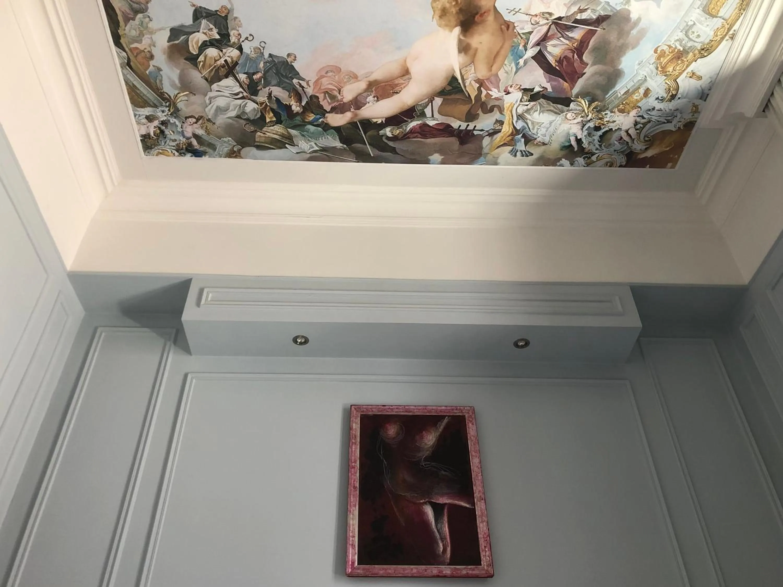 Decorative detail in Navona Central Suites