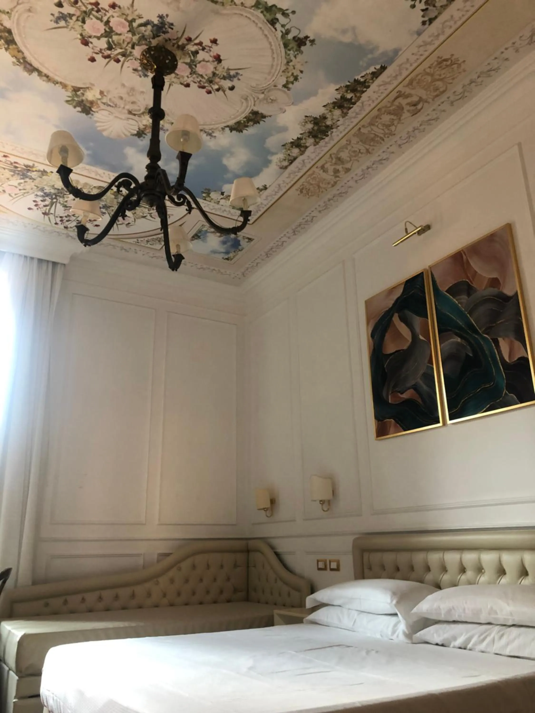 Bedroom, Bed in Navona Central Suites