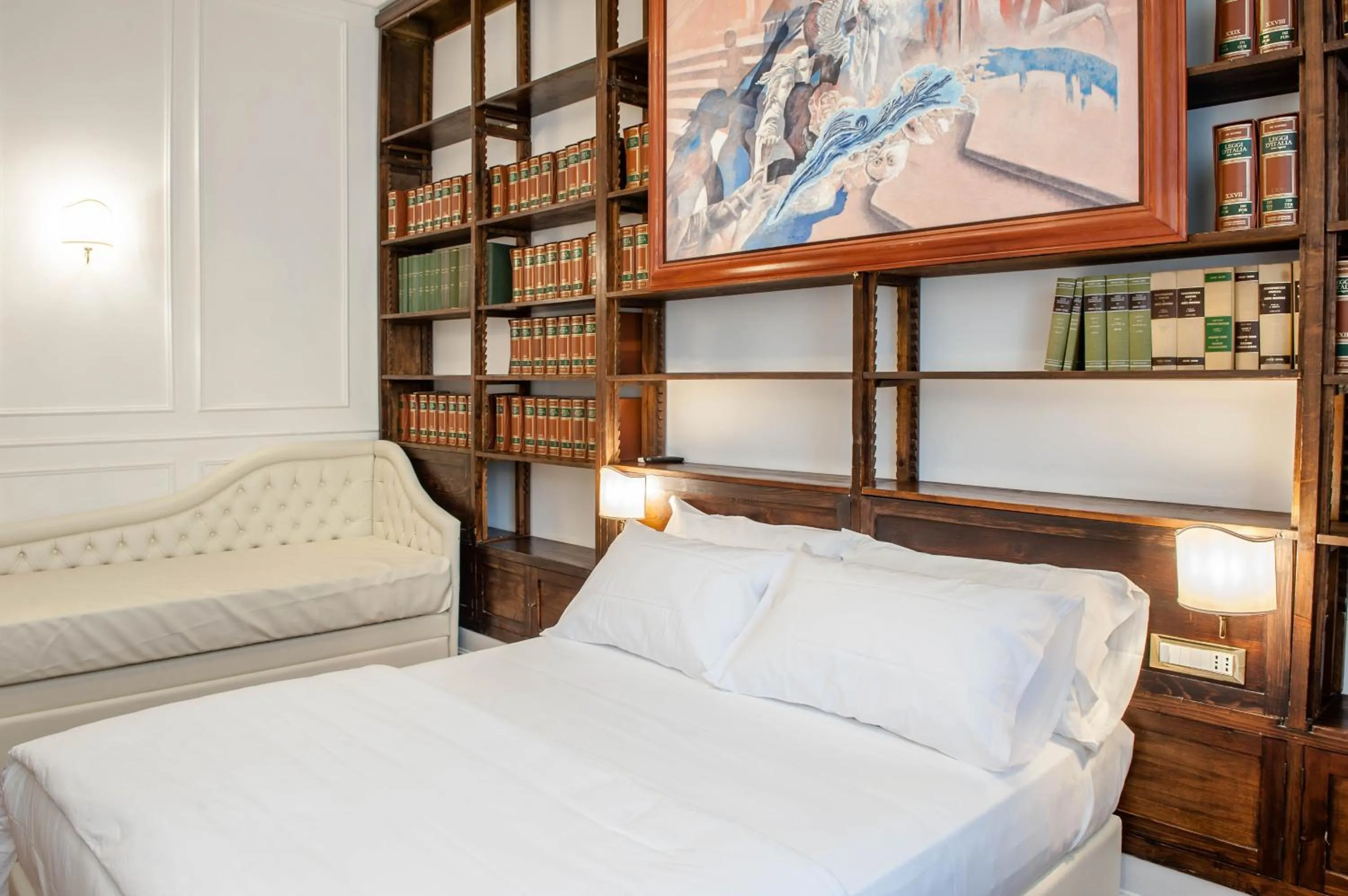 Bed in Navona Central Suites