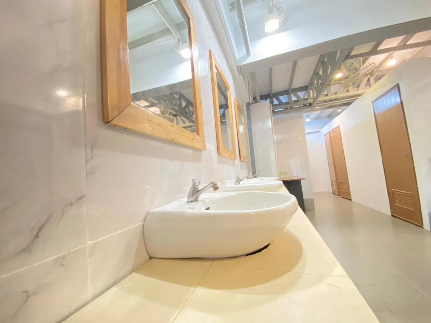 Public Bath in A Plus Hotel