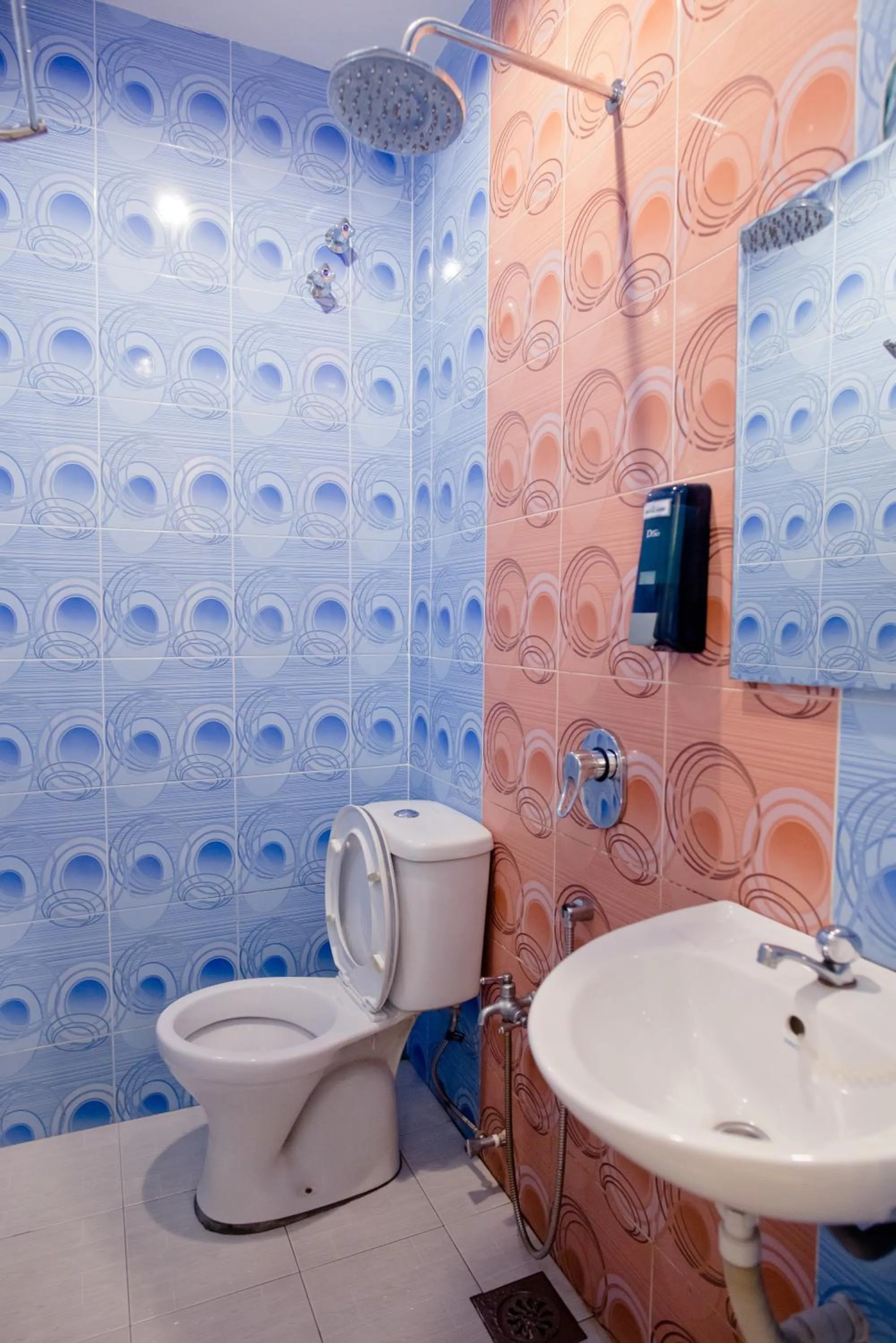 Bathroom in Gold City Hotel