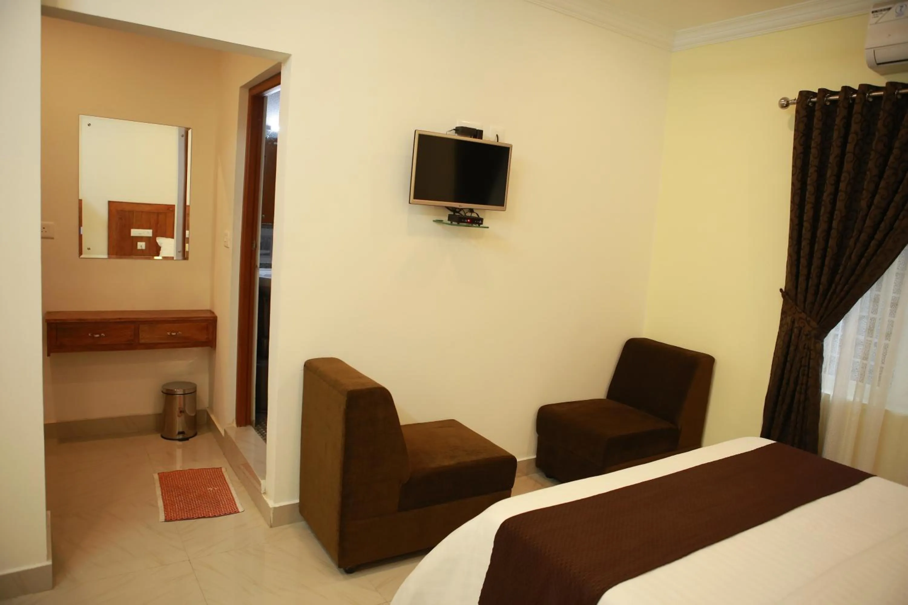 Bed in Anna Residency