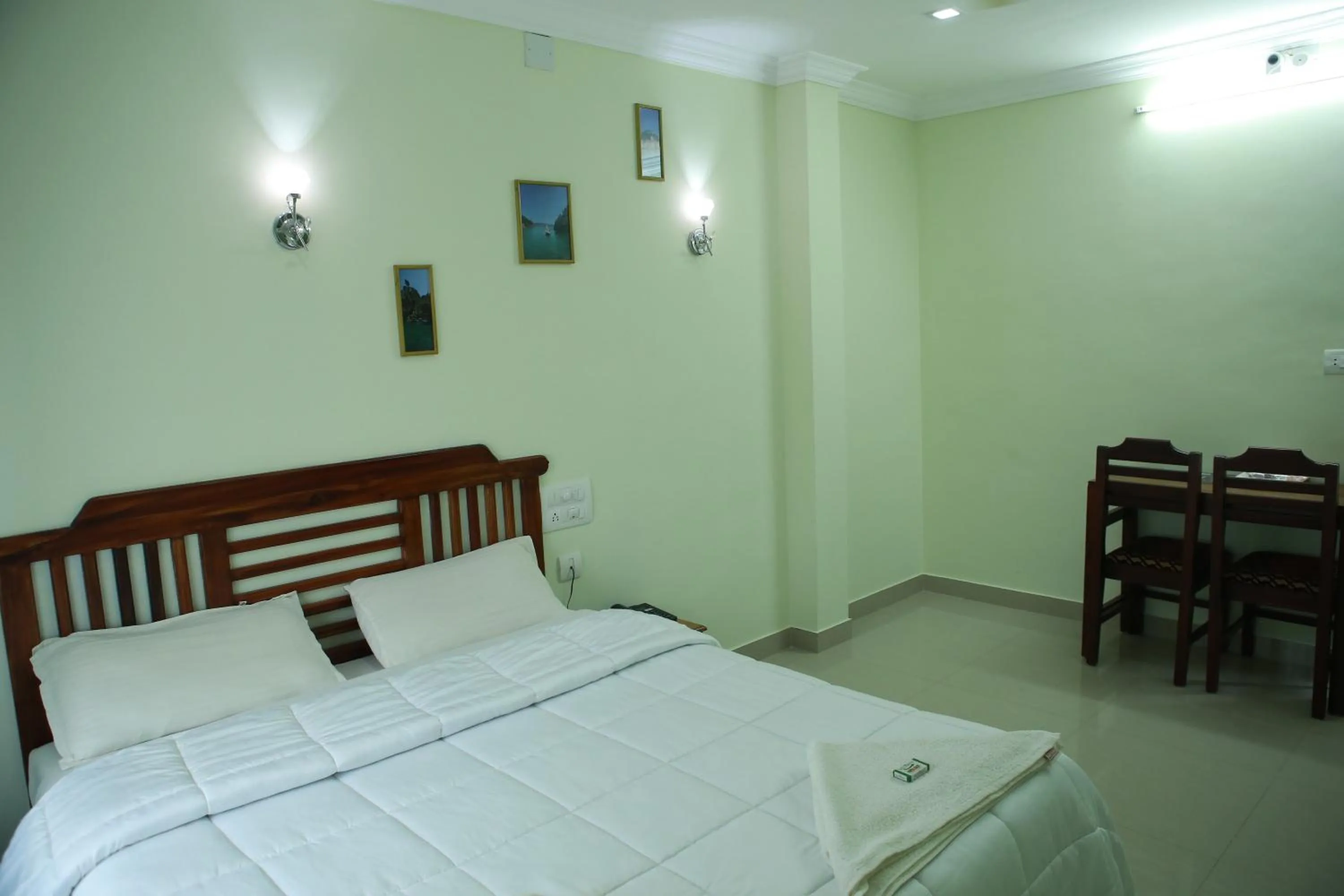 Bed in Anna Residency