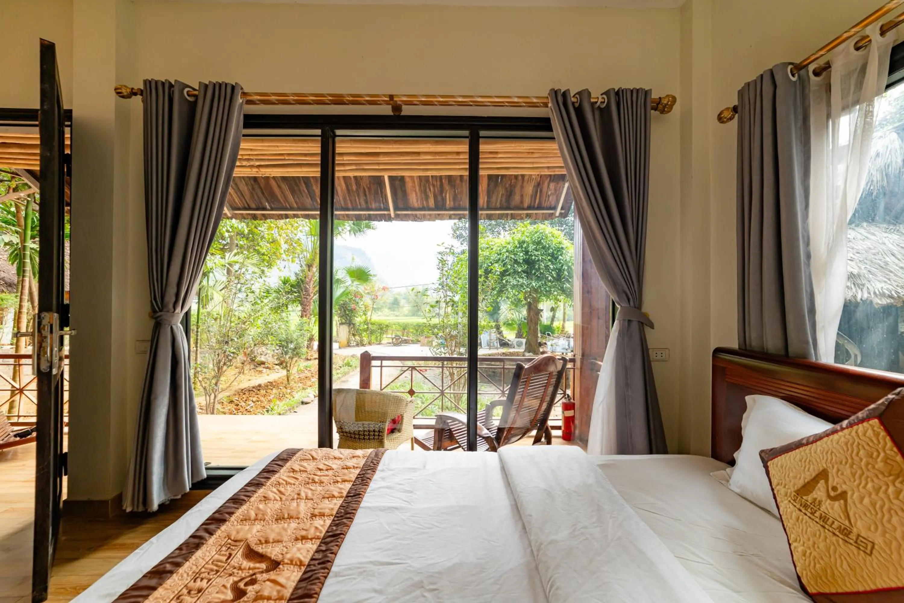 Natural landscape, Bed in Mai Chau Sunrise Village