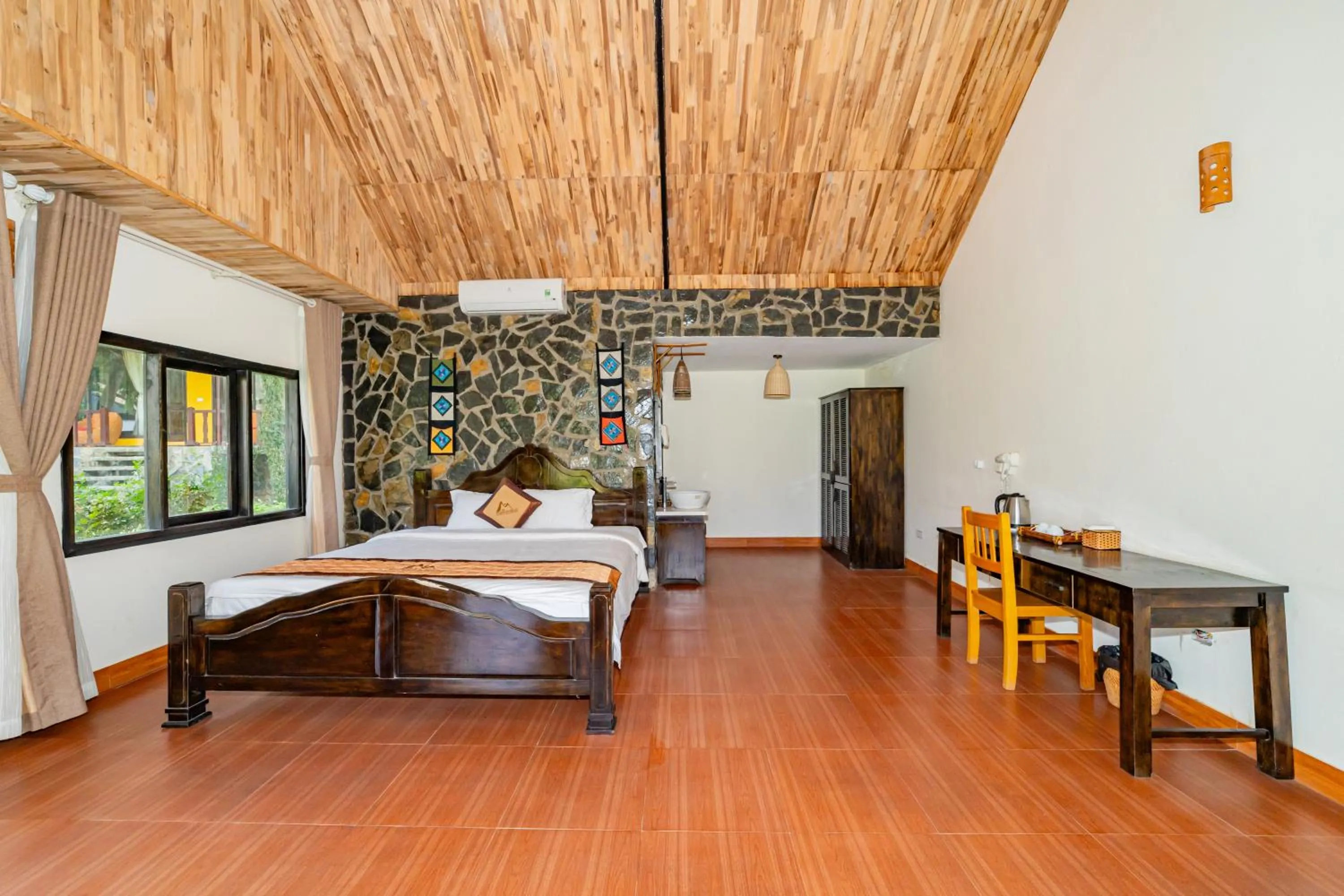 Bed in Mai Chau Sunrise Village