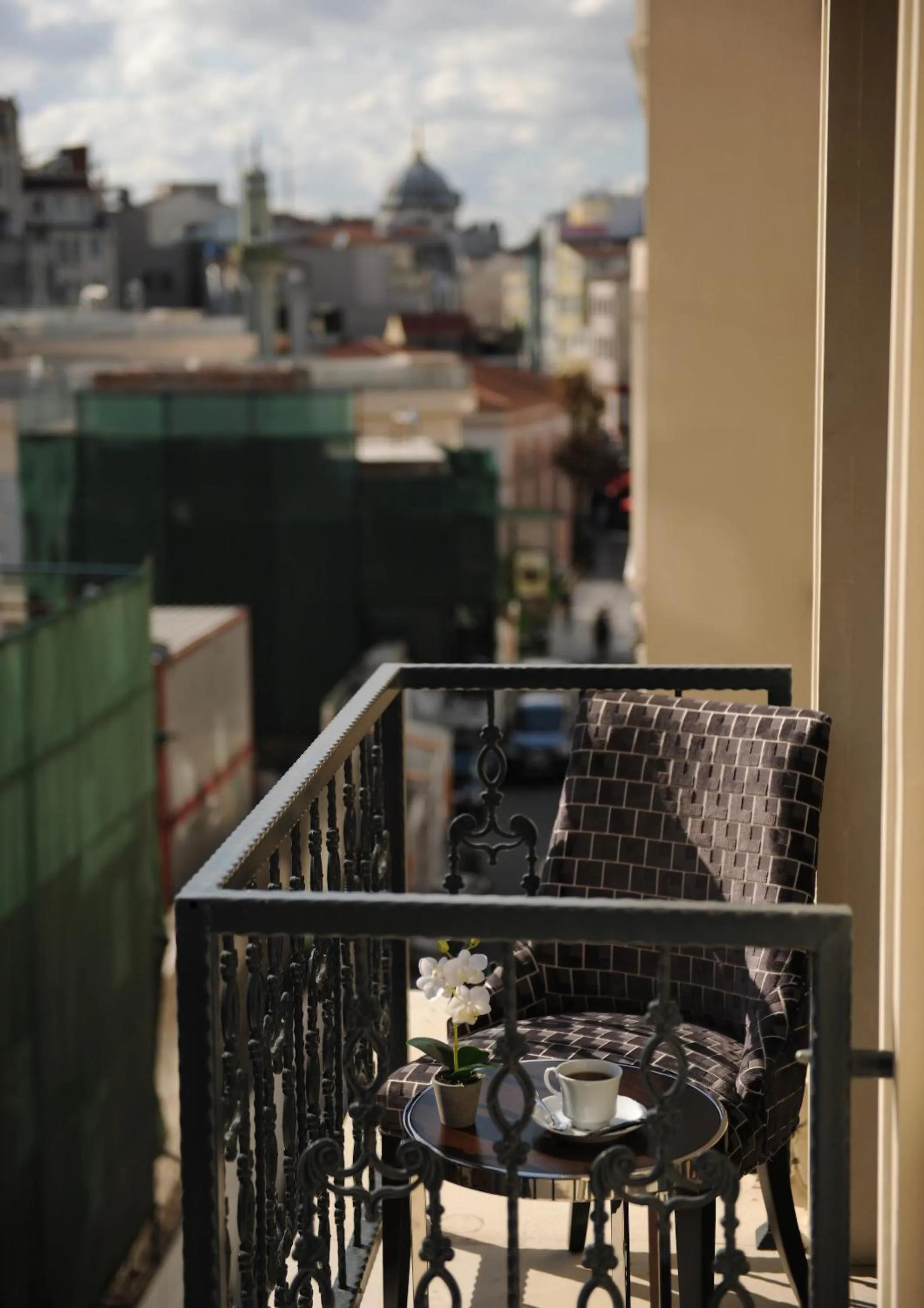 View (from property/room) in Le Petit Palace Hotel - Special Category