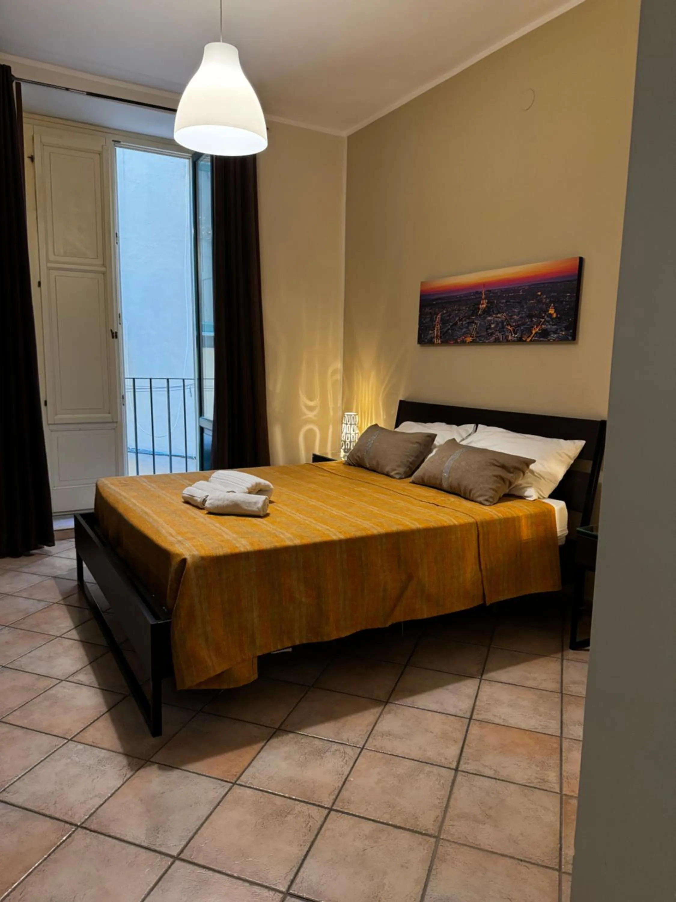 Bedroom, Bed in Monreal Rooms Salerno
