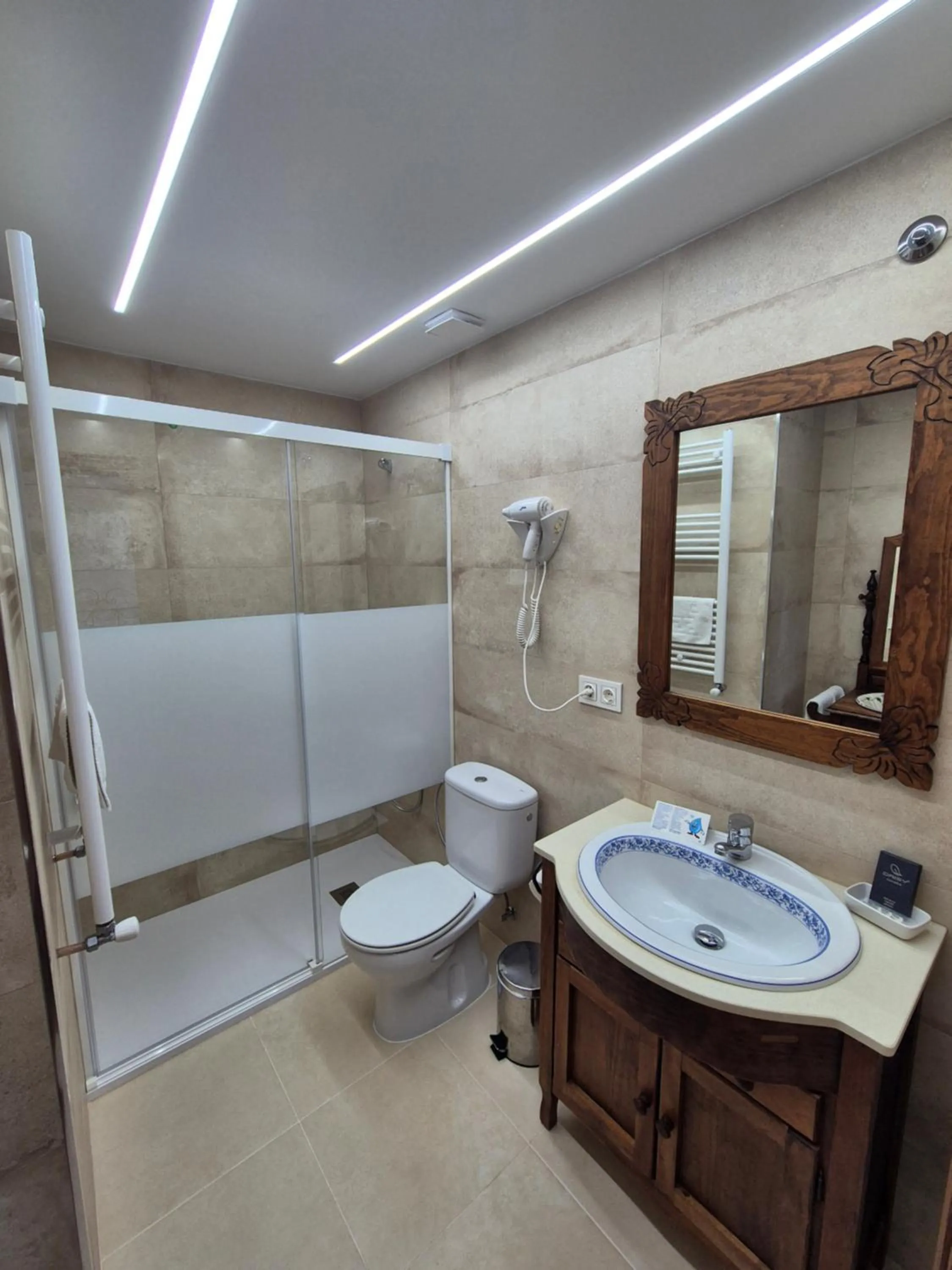 Bathroom in Apartamentos Rio Almar