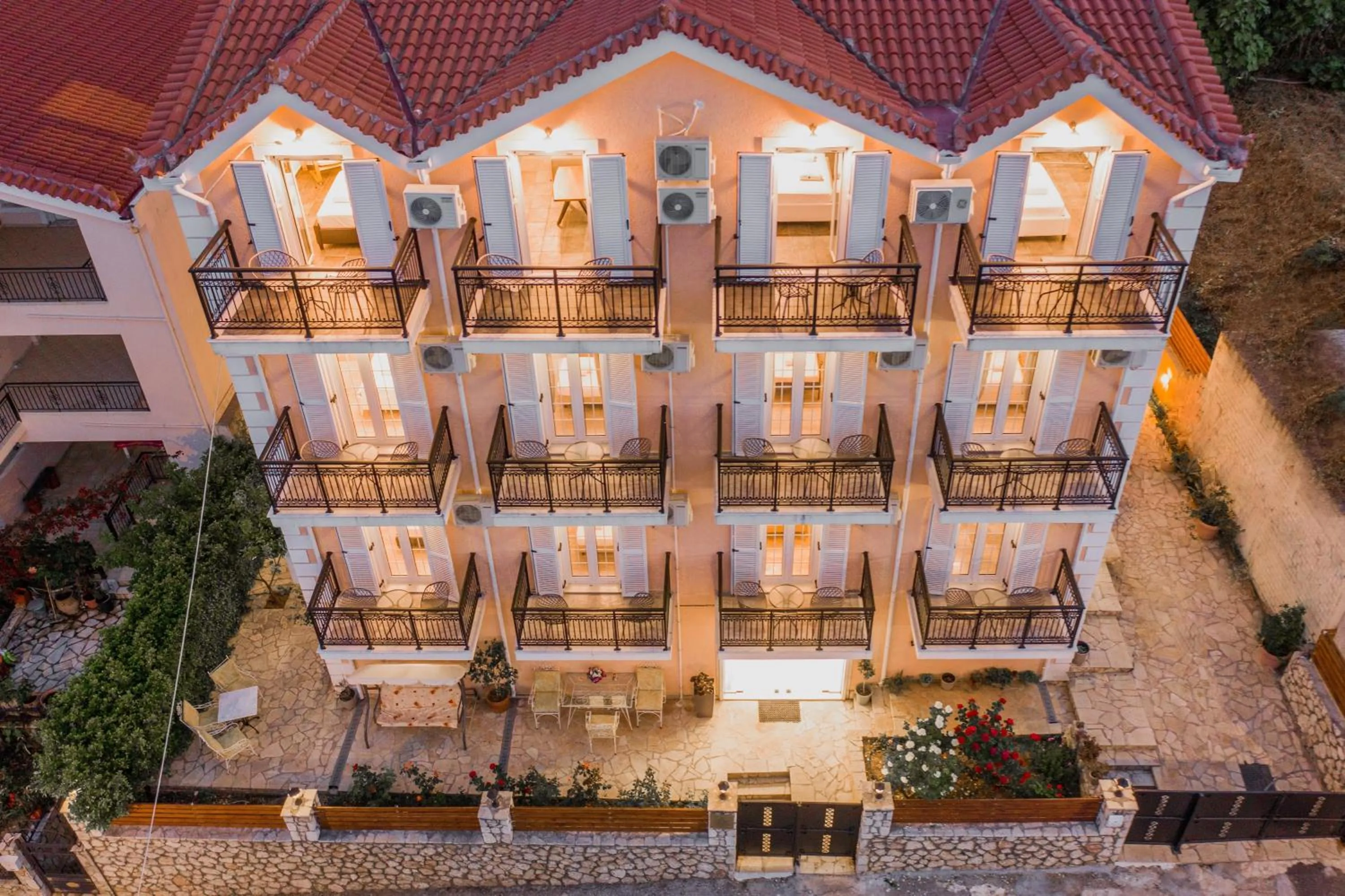 Property building in Stellatos House