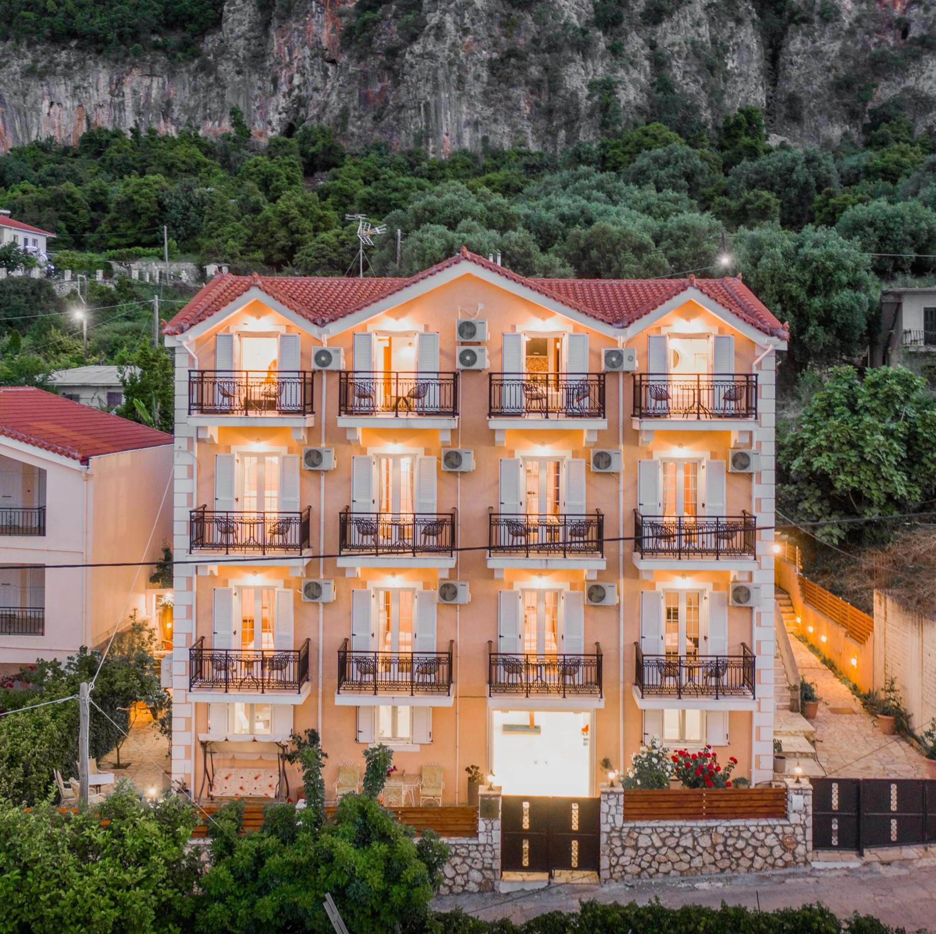 Property building in Stellatos House