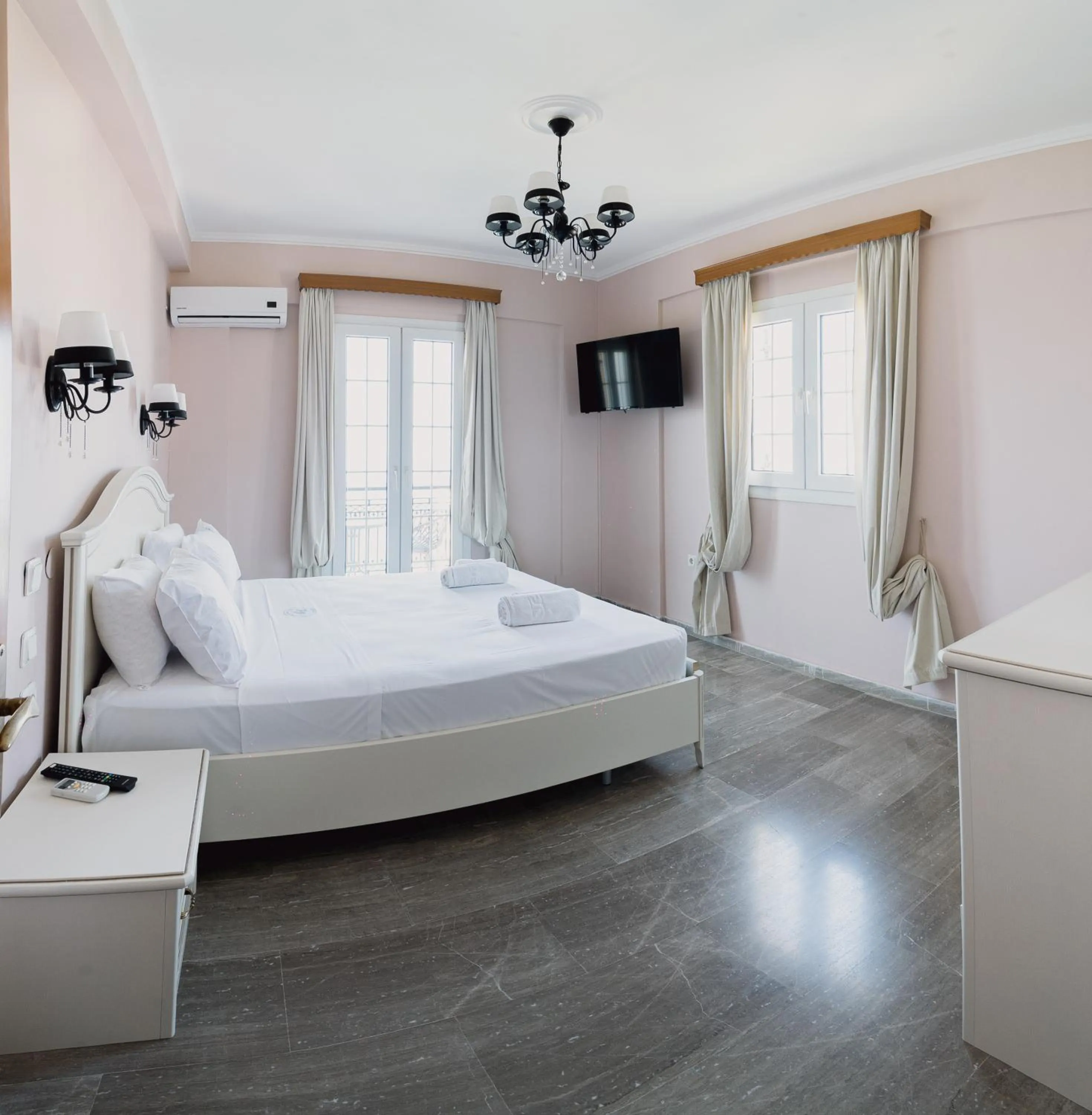 Bed in Stellatos House