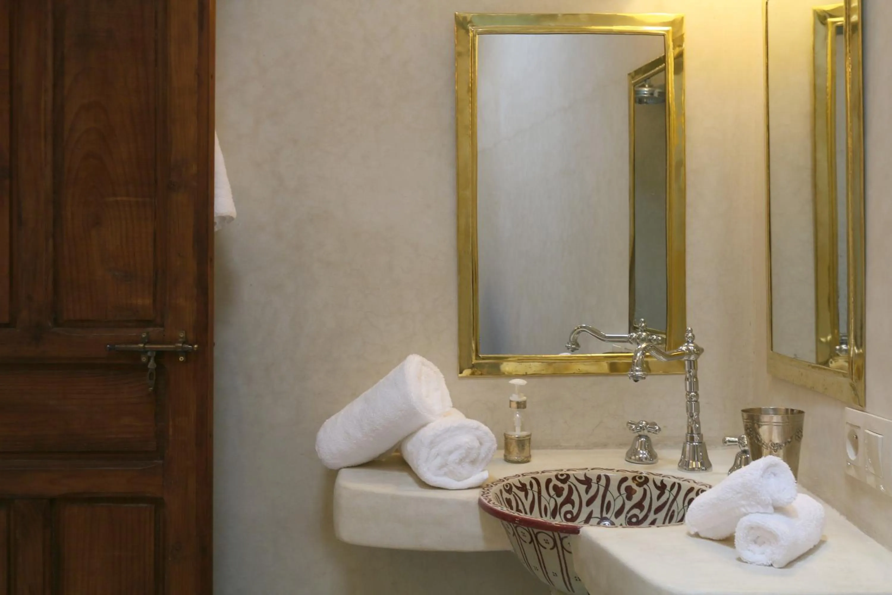 Bathroom in Riad Dar Ayur